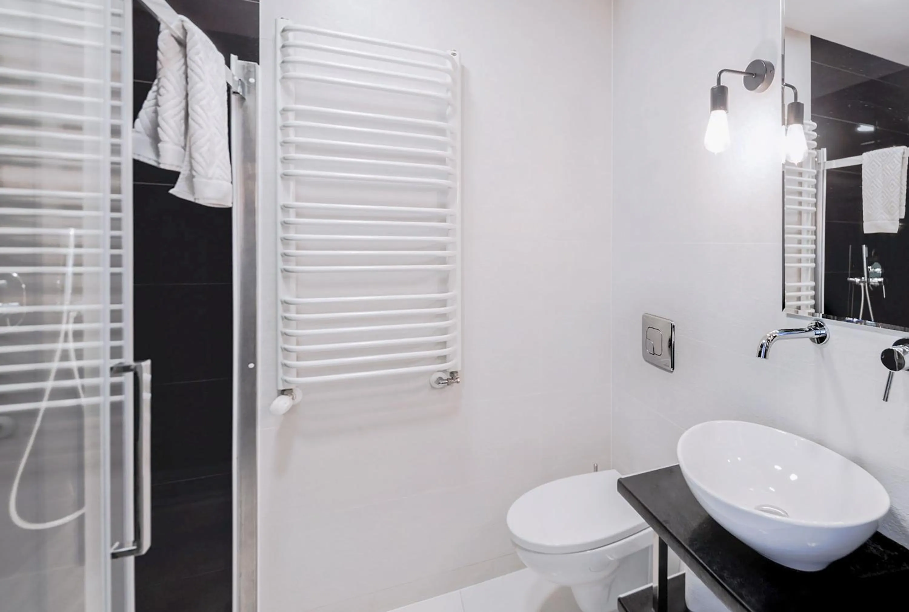 Shower in Platinum Suites