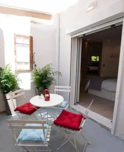 Two-Bedroom Apartment in Modern 2bed 2bath loft in Acropolis area Two-Bedroom Apartment in Modern 2bed 2bath loft in Acropolis area