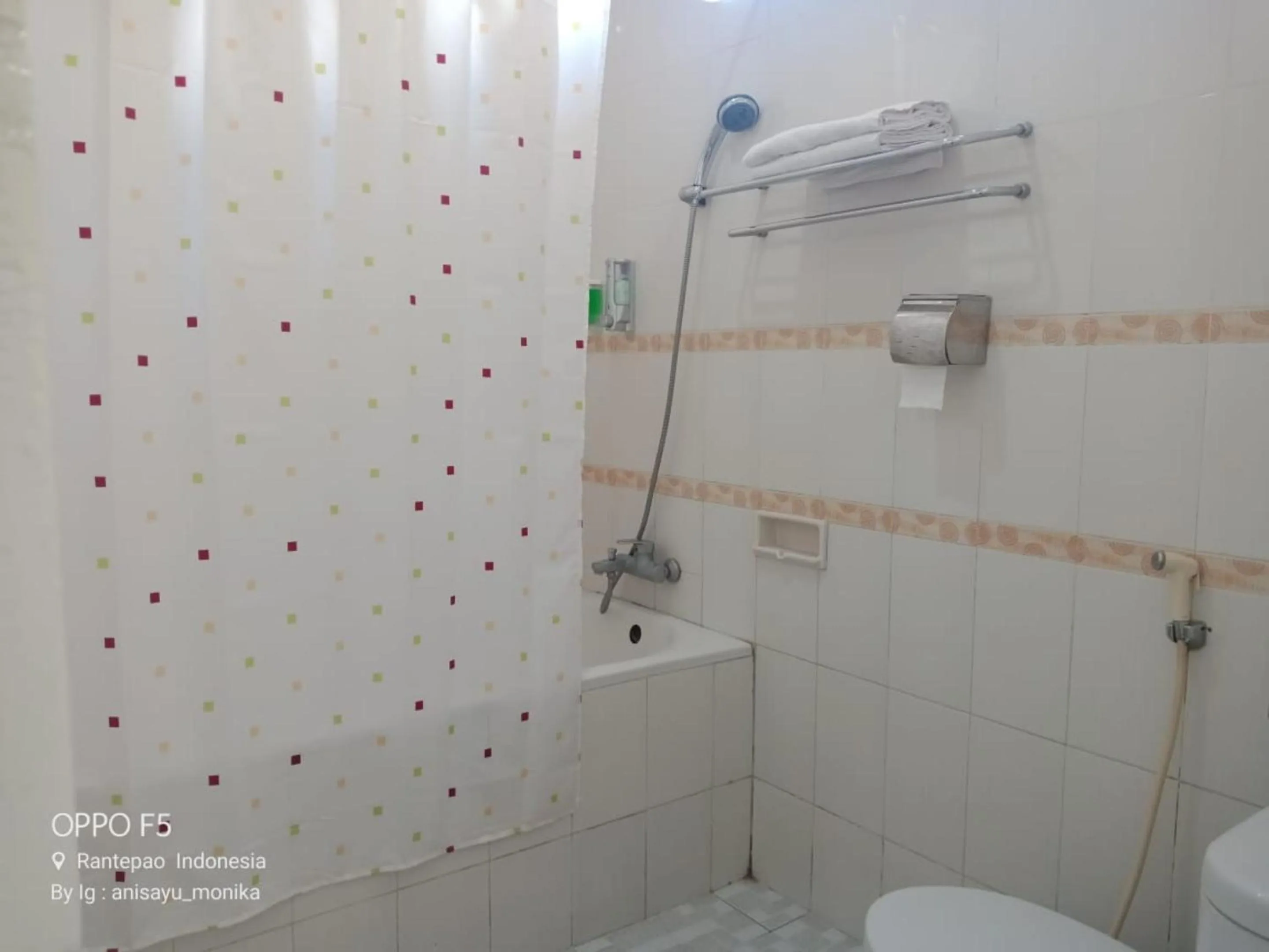 Bathroom in Hotel Monika