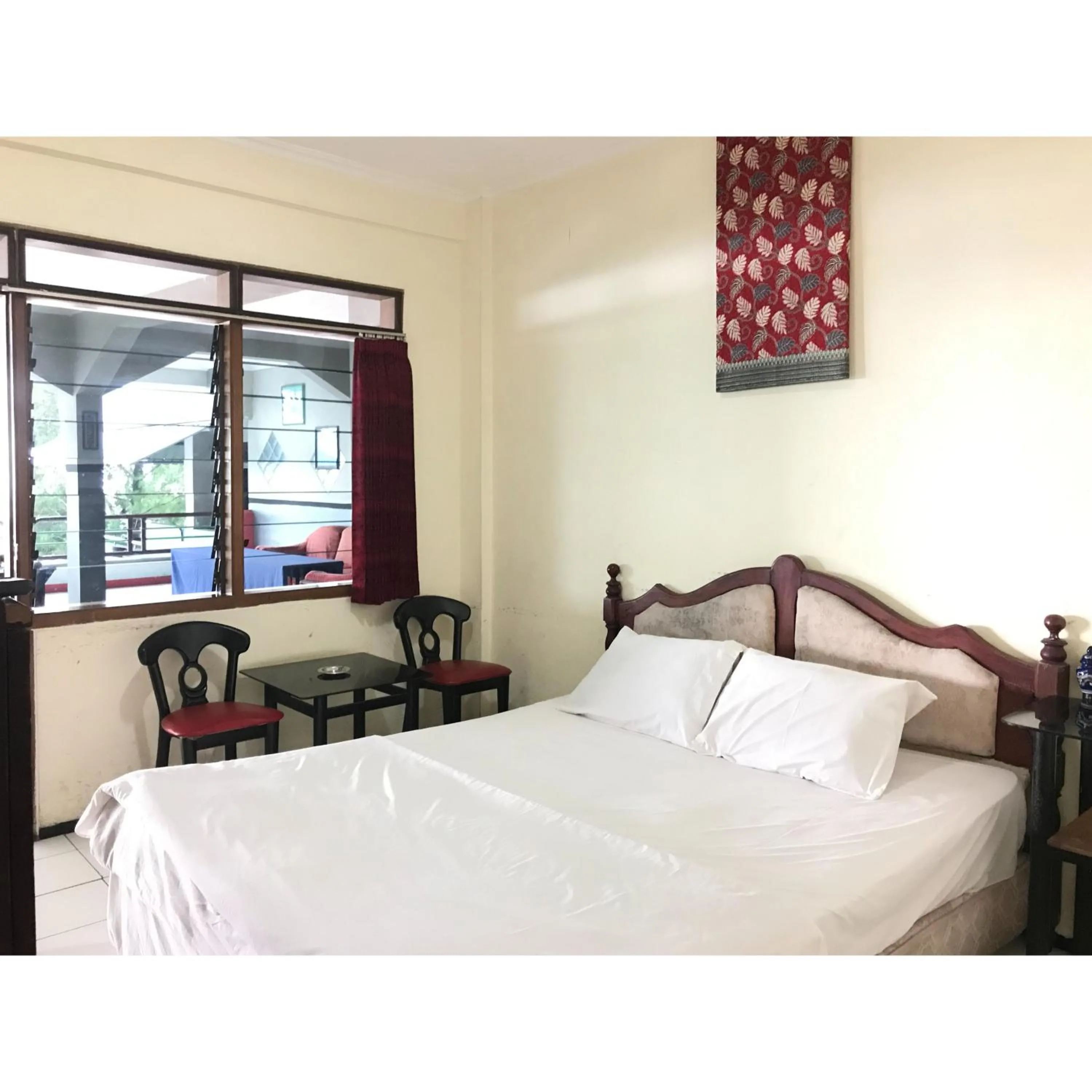 Bedroom, Bed in Hotel Lie Mas Prigen Pasuruan Mitra RedDoorz