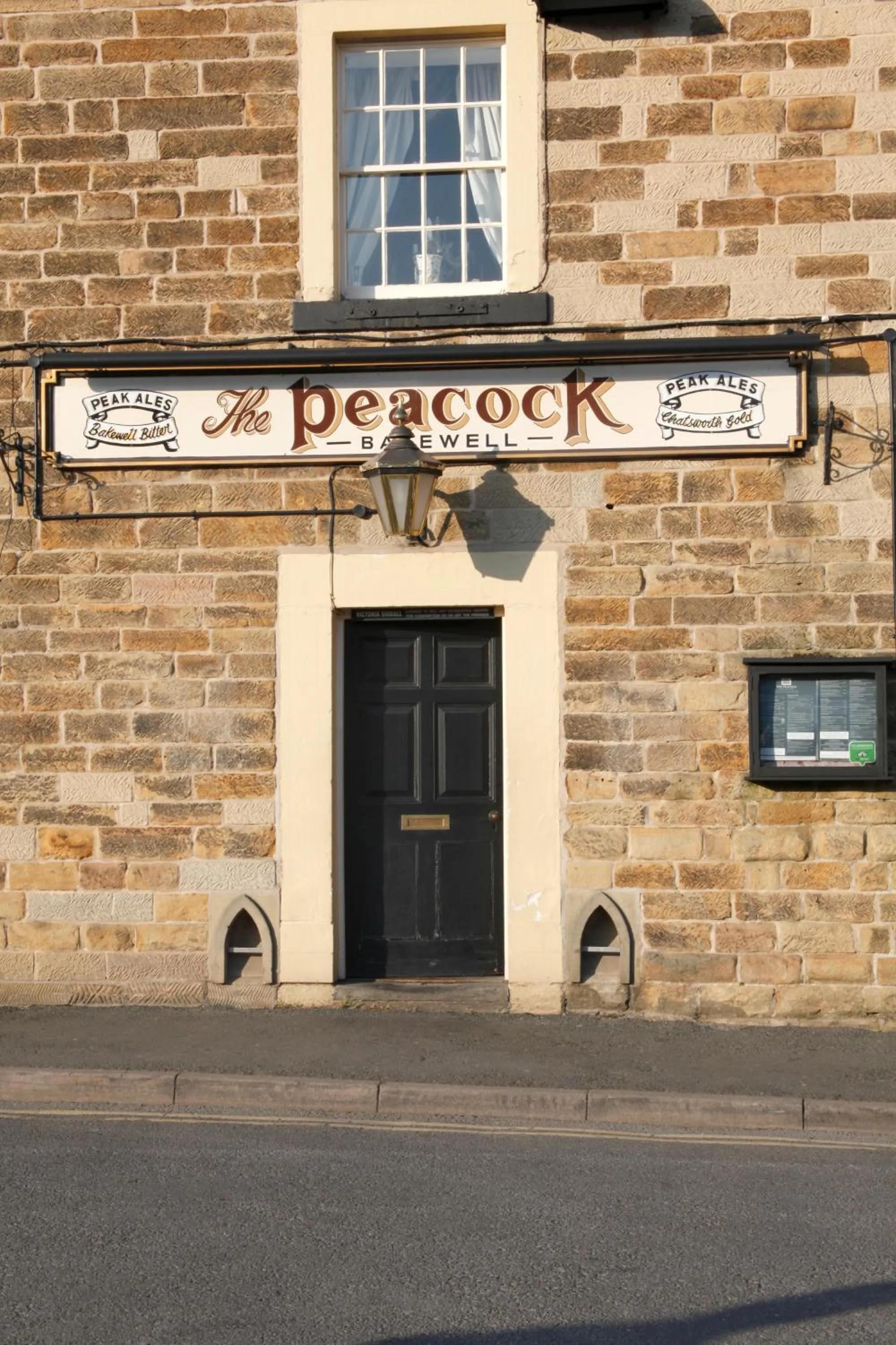 Facade/entrance in The Peacock