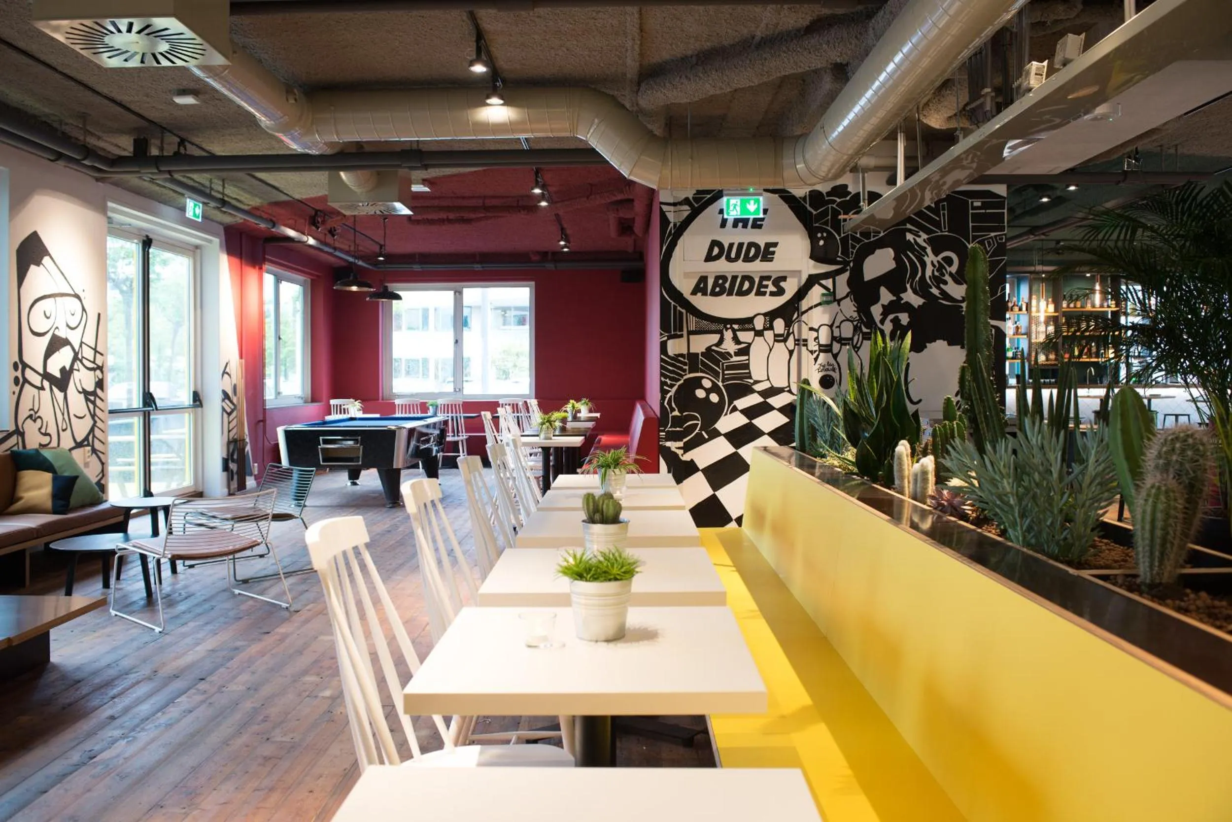 Lounge or bar in Via Suites