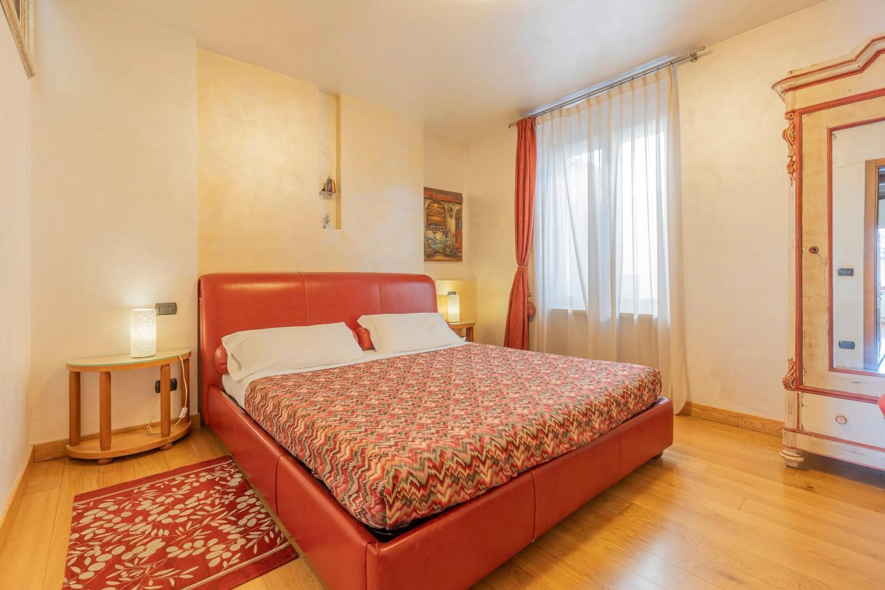 Photo of the whole room, Bed in Le Suite Di Giulietta