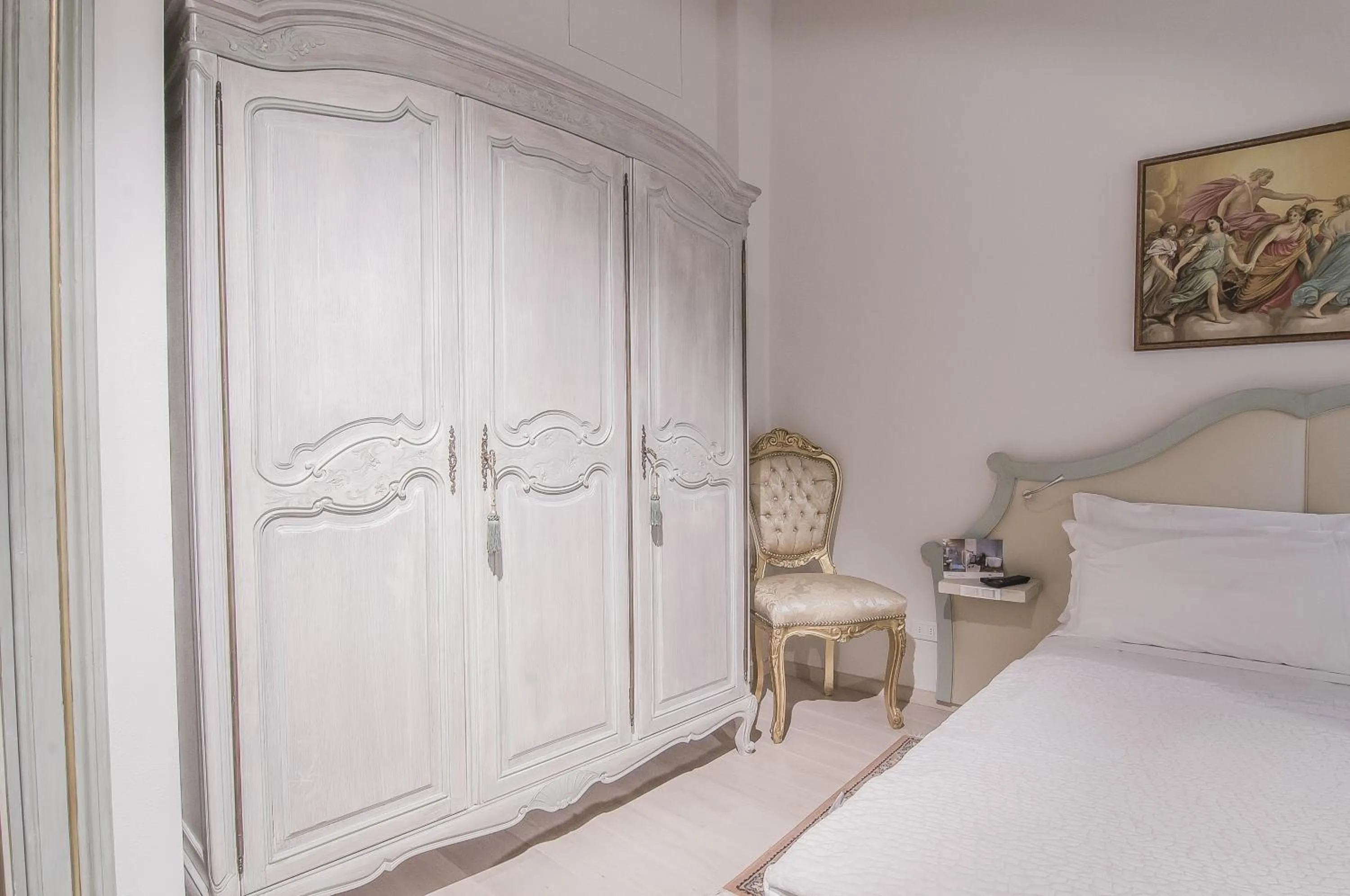 Decorative detail, Bed in Le Suite Di Giulietta