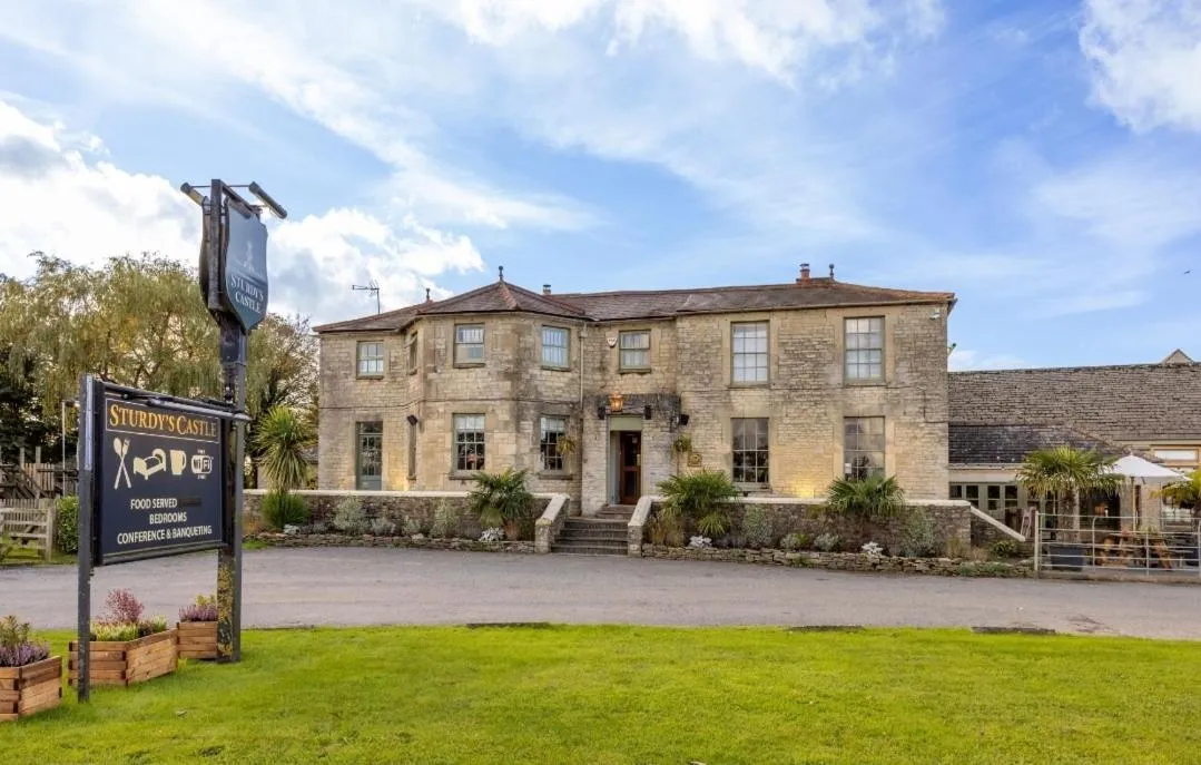 Sturdy`s Castle - Historic Coaching Inn near Blenheim Palace, Oxfordshire
