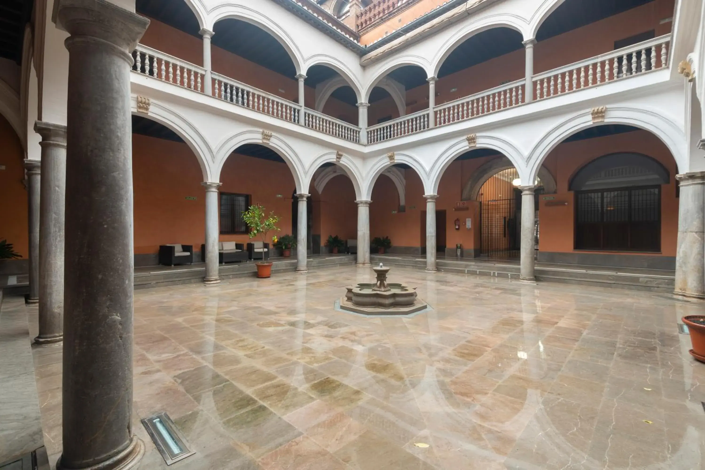 Apartamentos Palacio de los Jerónimos Apartamentos Palacio de los Jerónimos