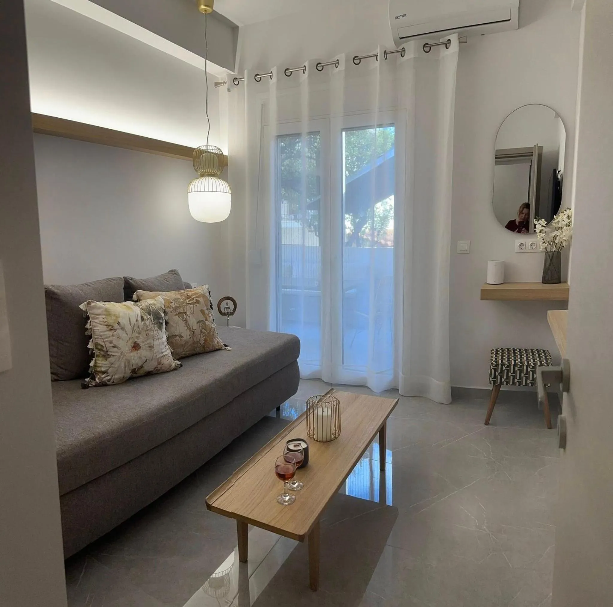 Avres Apartments