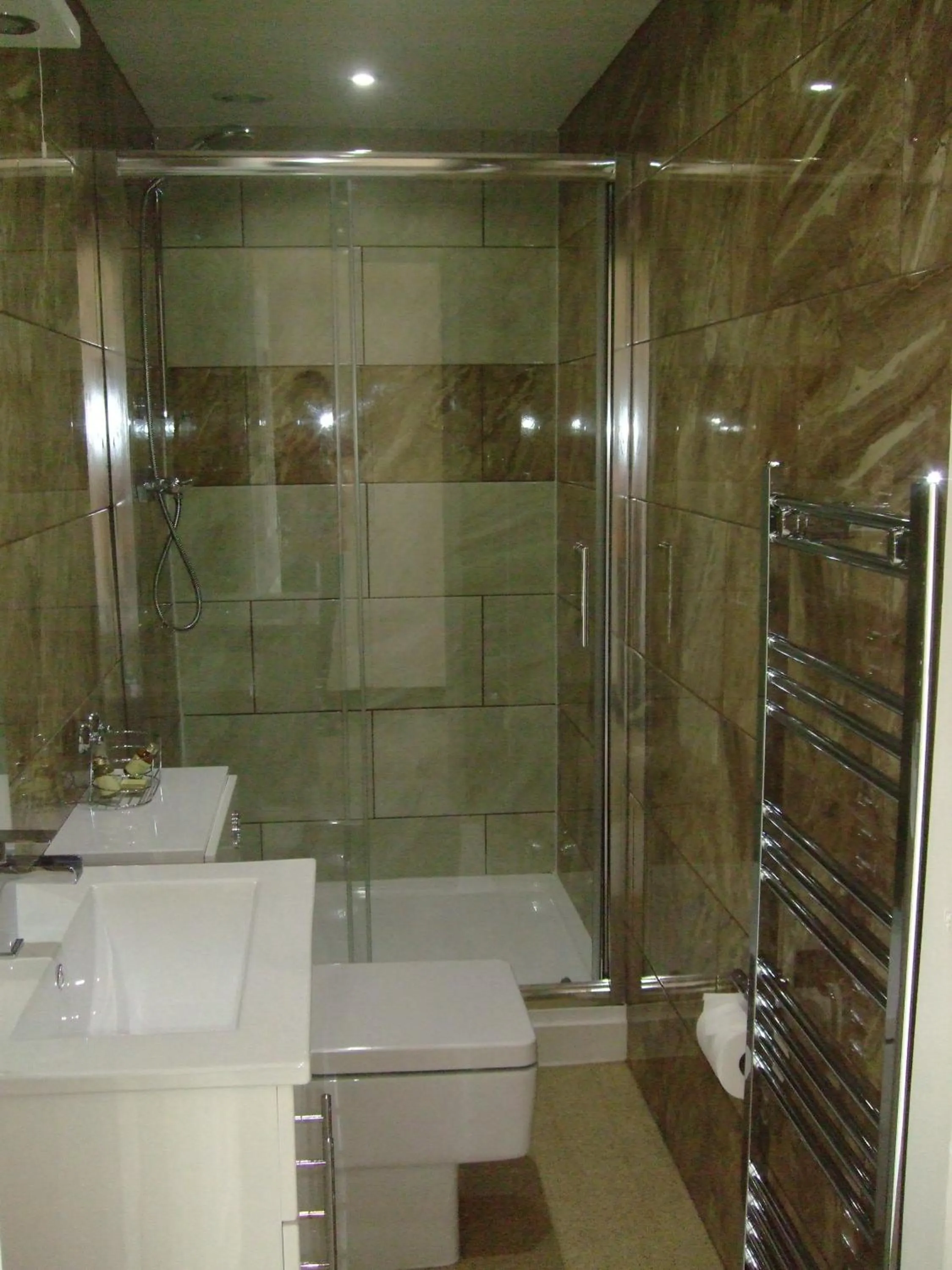 Bathroom in Rooms on The Prom