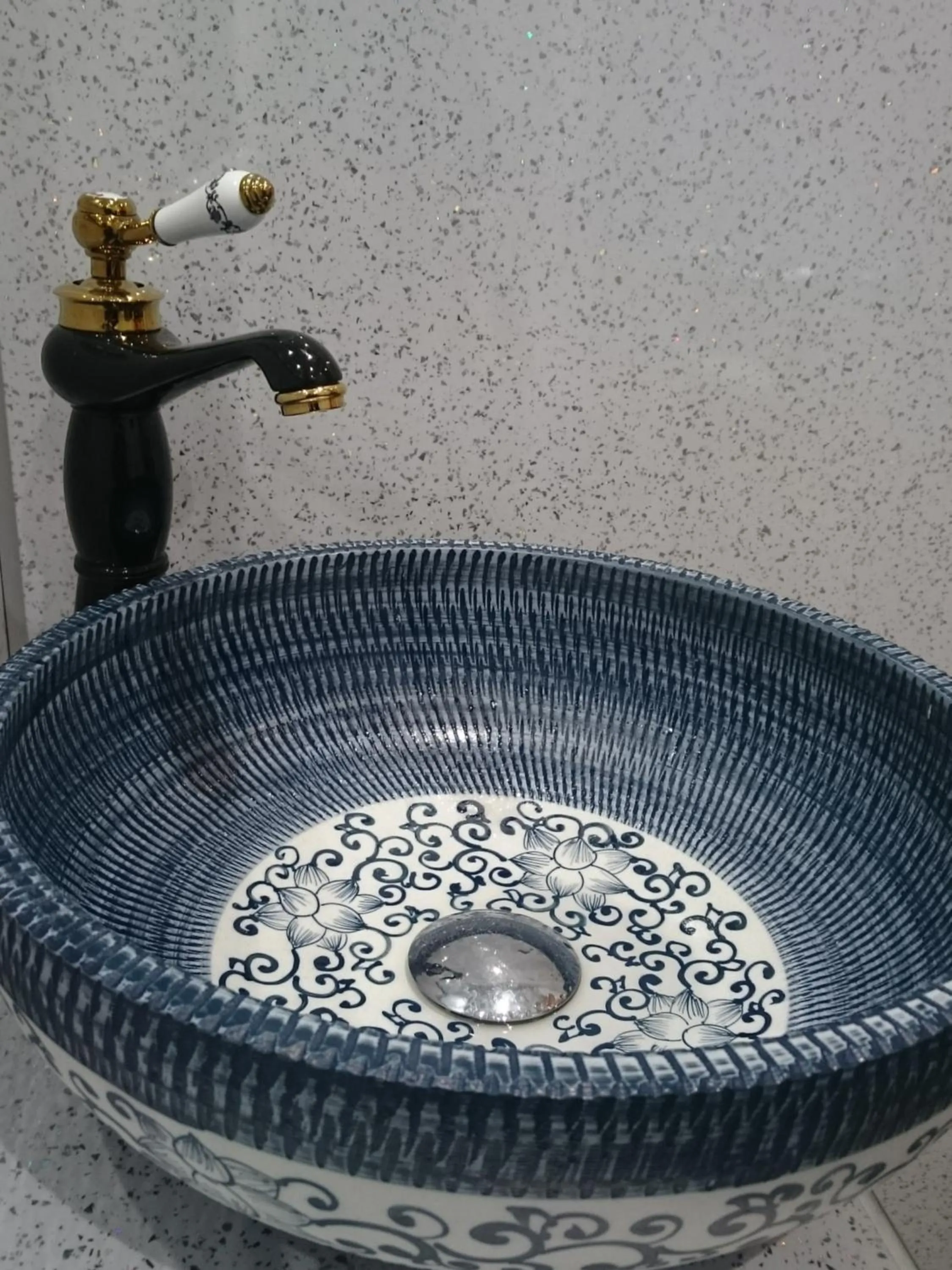 Bathroom in Rooms on The Prom