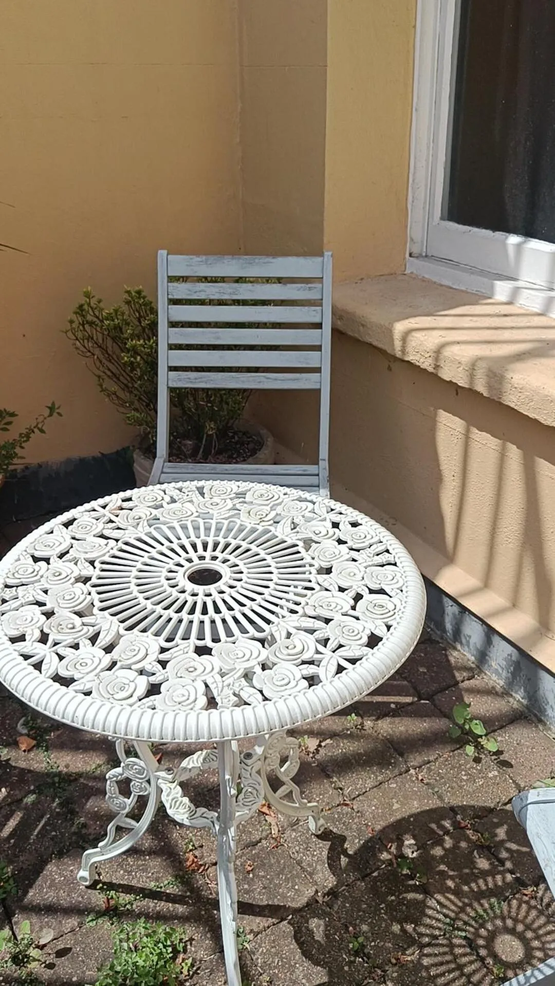 Inner courtyard view in Rooms on The Prom