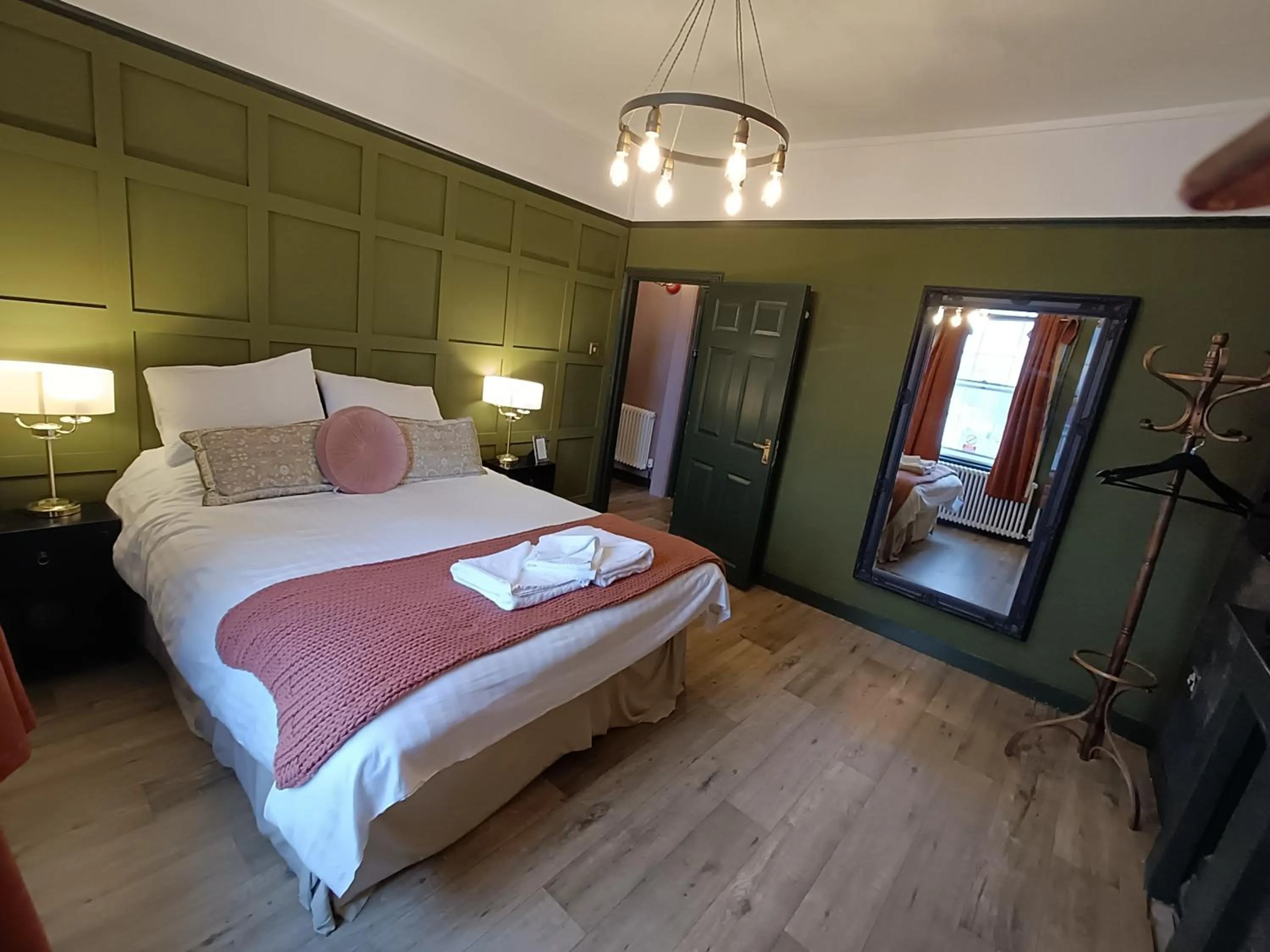 Photo of the whole room, Bed in Rooms on The Prom