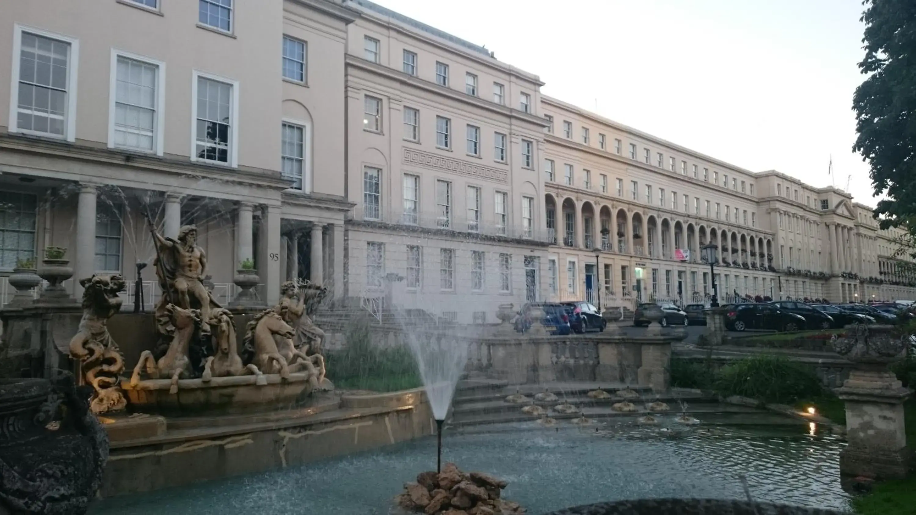Property building in Rooms on The Prom Property building in Rooms on The Prom