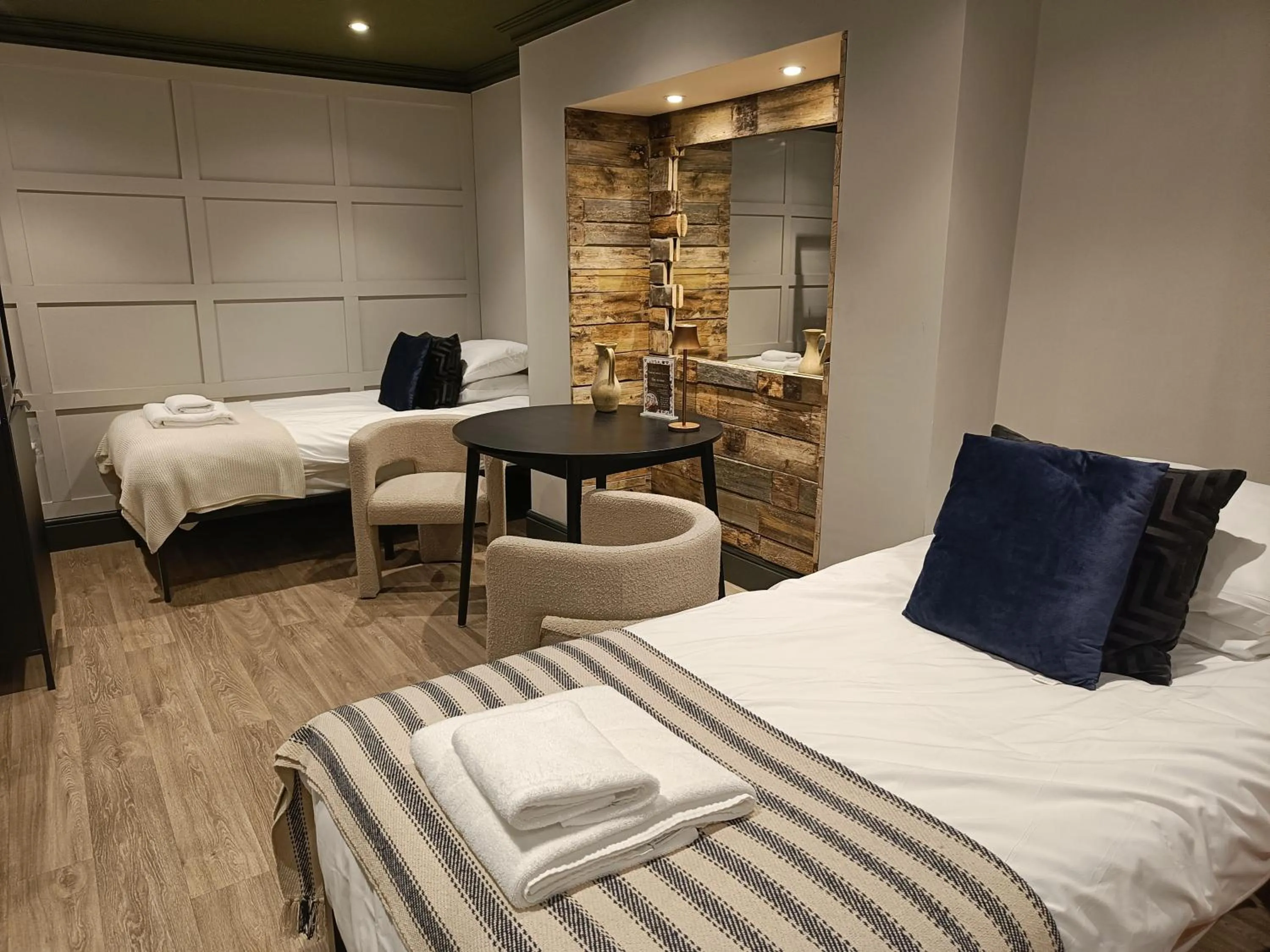 Bed in Rooms on The Prom