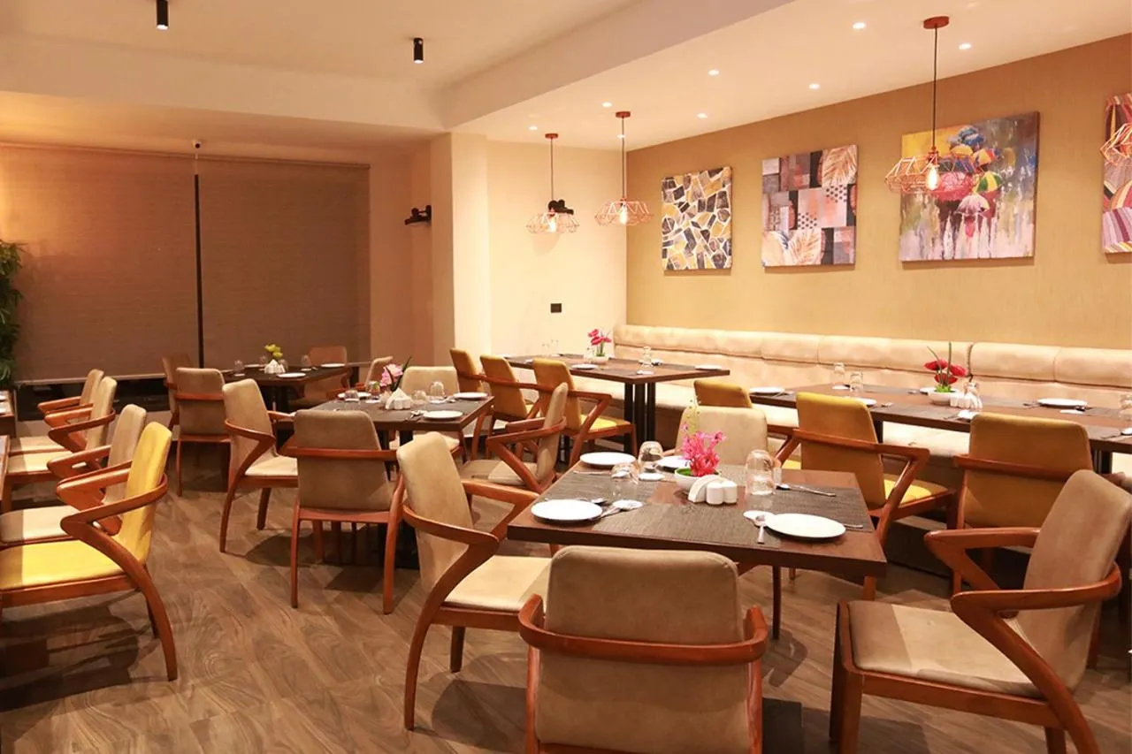 Restaurant/places to eat in Udaan Olive Hotel & Spa, Pelling