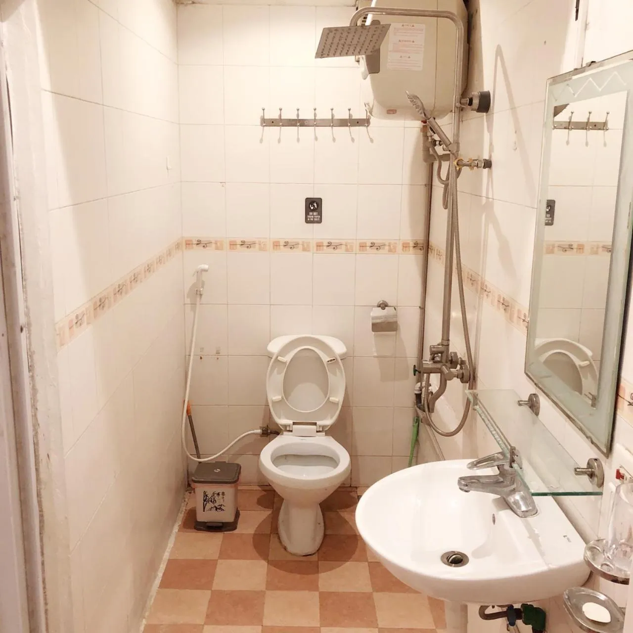 Shower in Hanowood Homestay