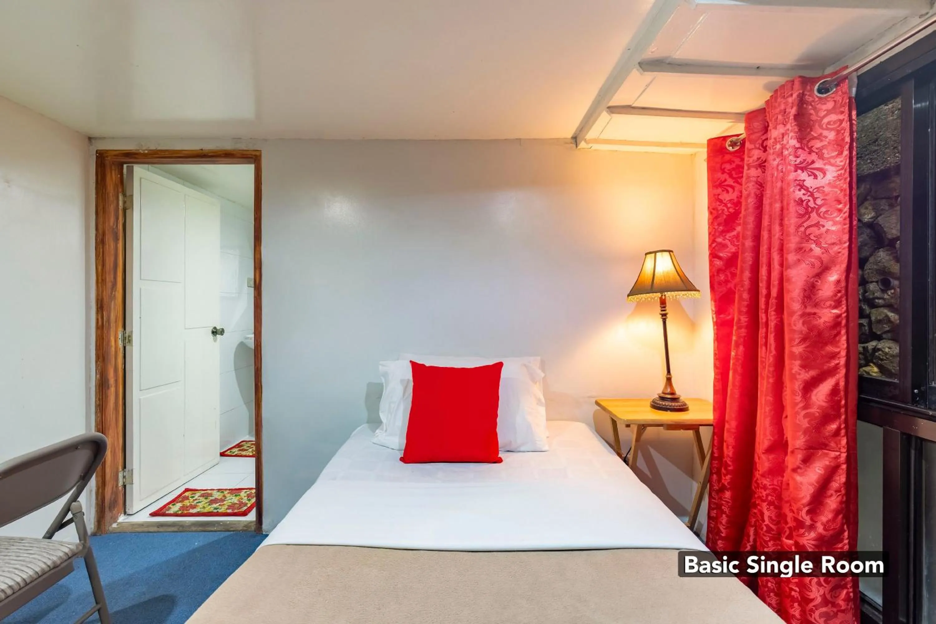 Bed in South Drive Baguio Manor