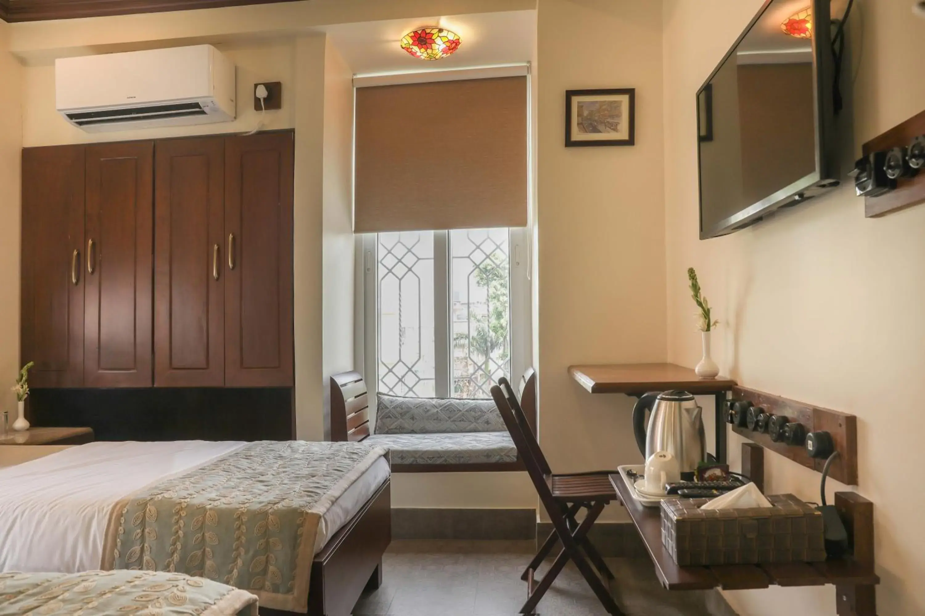 Standard Double or Twin Room - single occupancy in The Mandeville Standard Double or Twin Room - single occupancy in The Mandeville