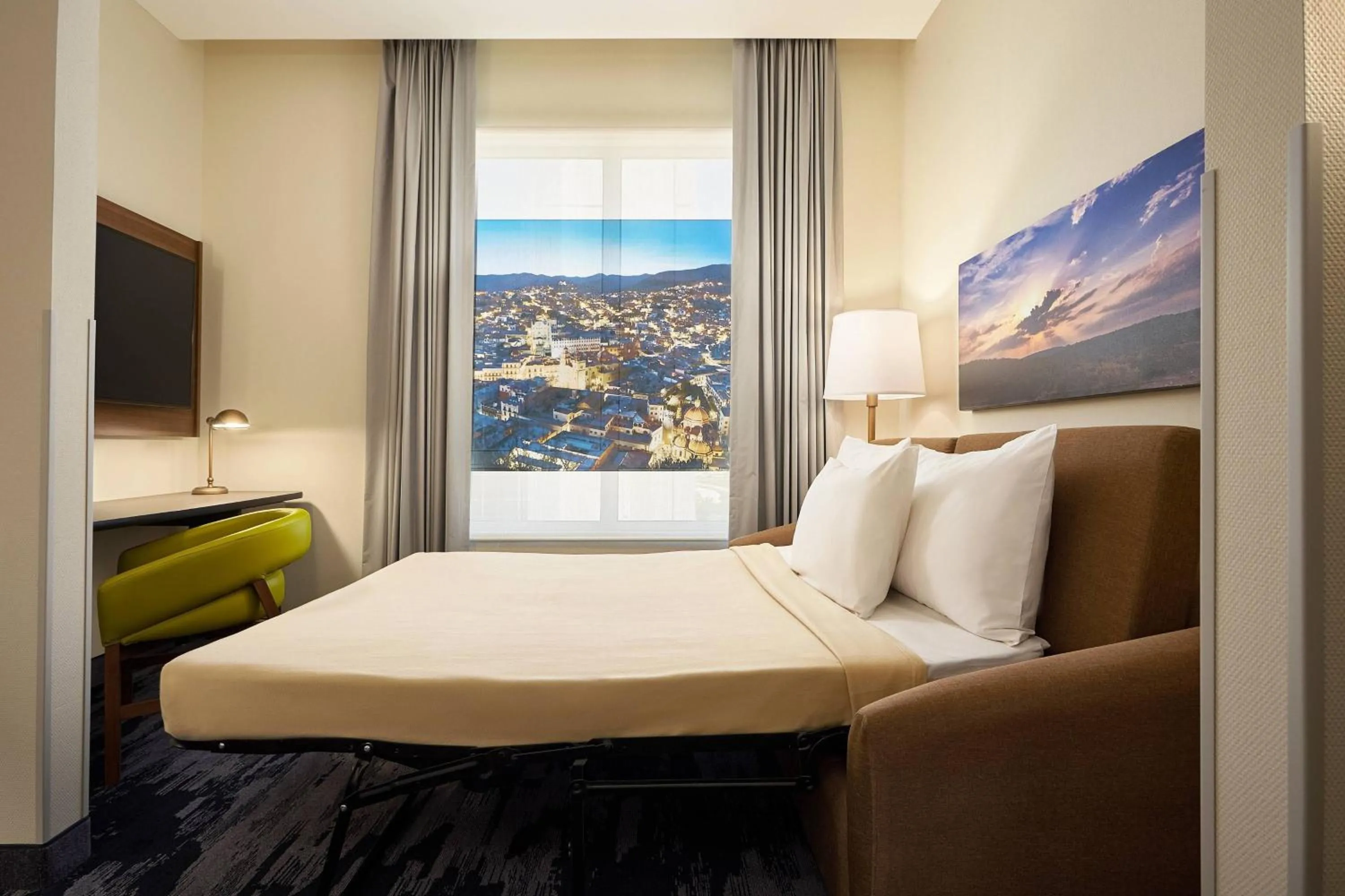 Photo of the whole room, Bed in Fairfield Inn & Suites Silao Guanajuato Airport