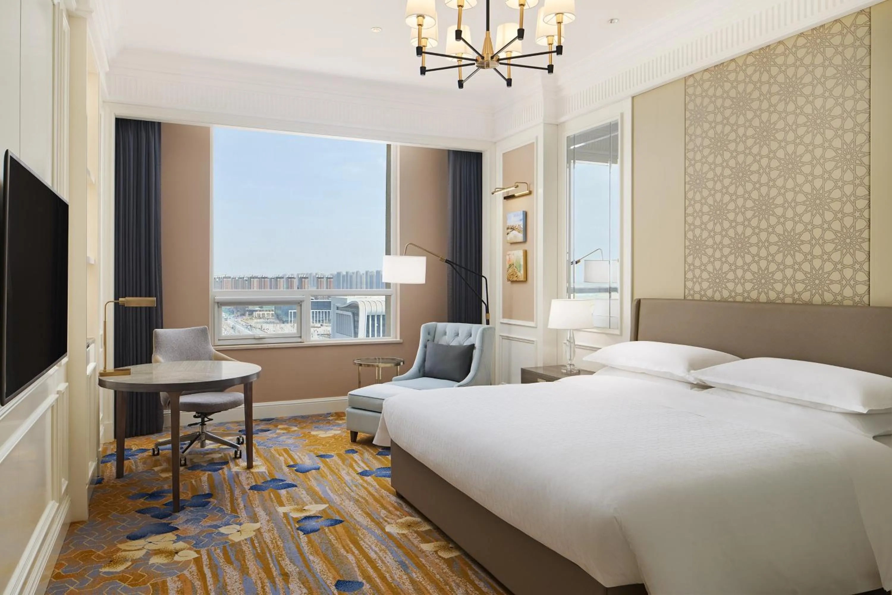 Photo of the whole room, Bed in Sheraton Yinchuan