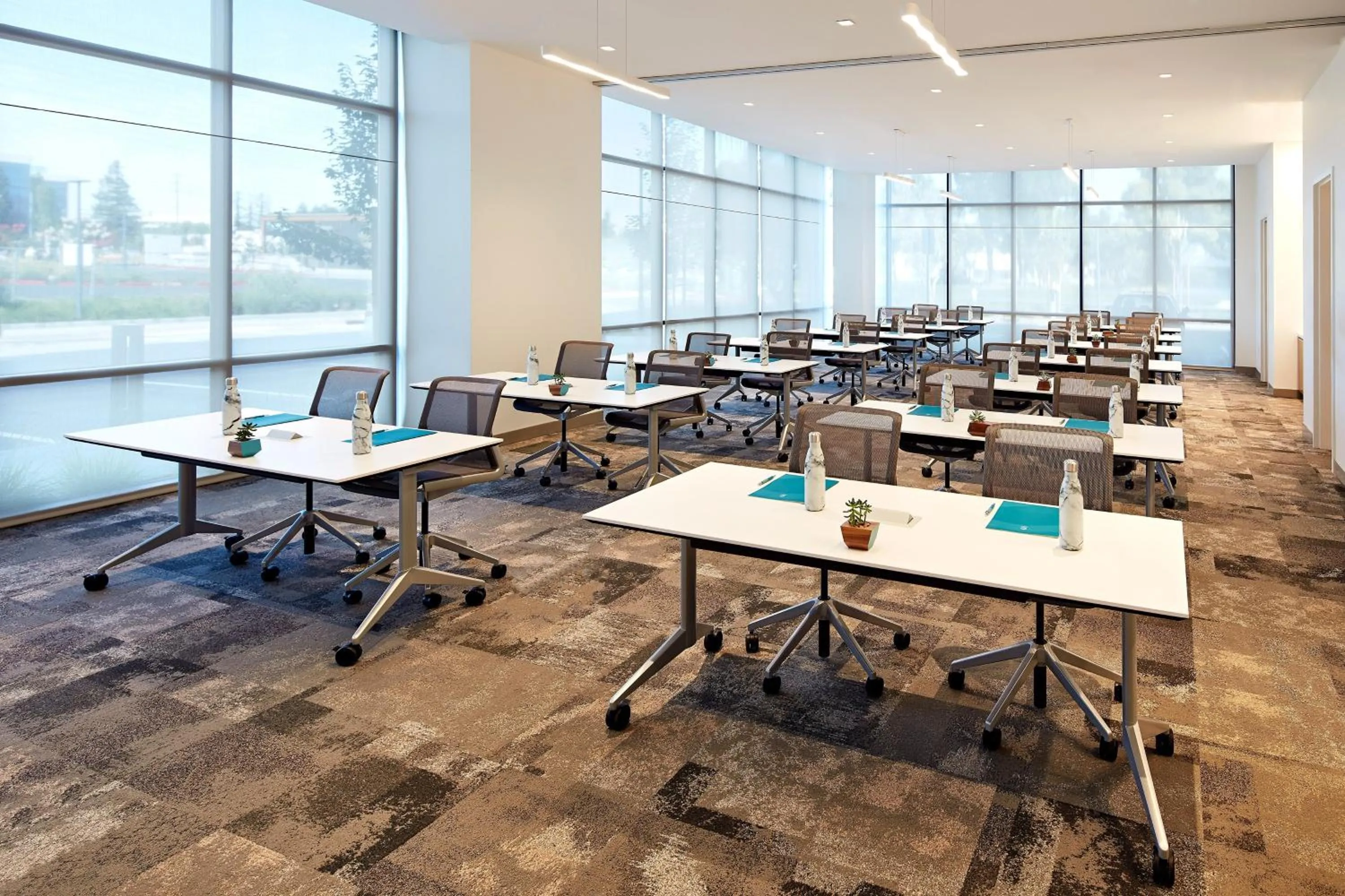 Meeting/conference room in Element Santa Clara