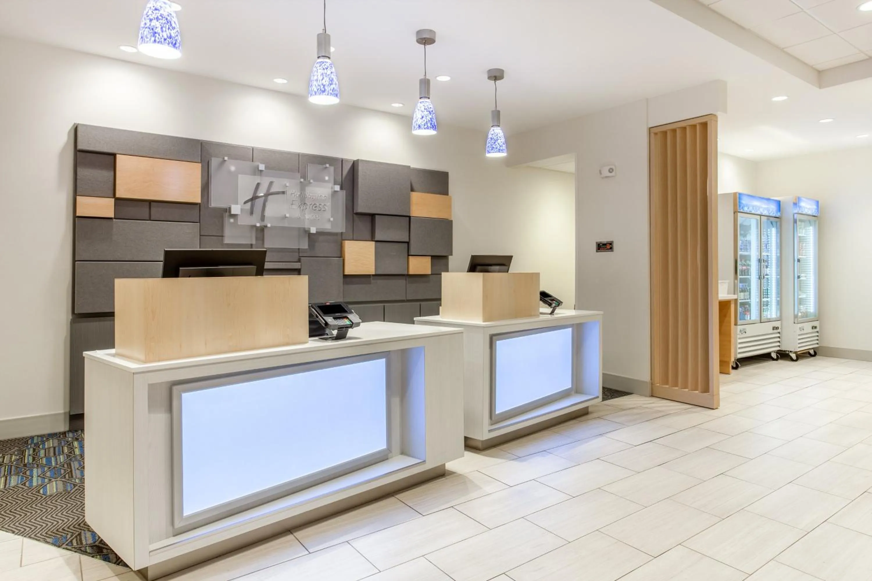 Property building in Holiday Inn Express & Suites - Ottawa, an IHG Hotel