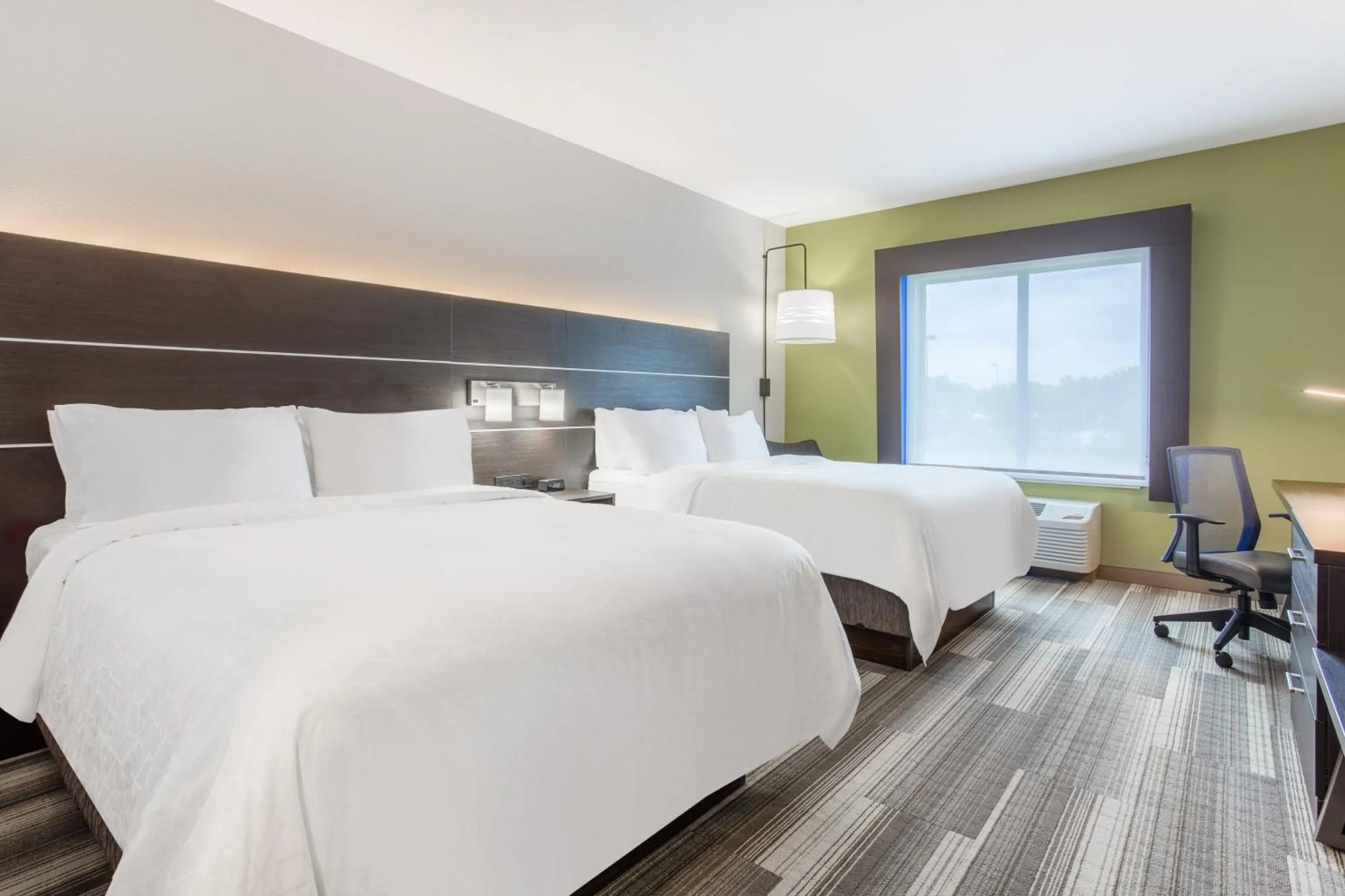 Photo of the whole room, Bed in Holiday Inn Express & Suites - Ottawa, an IHG Hotel