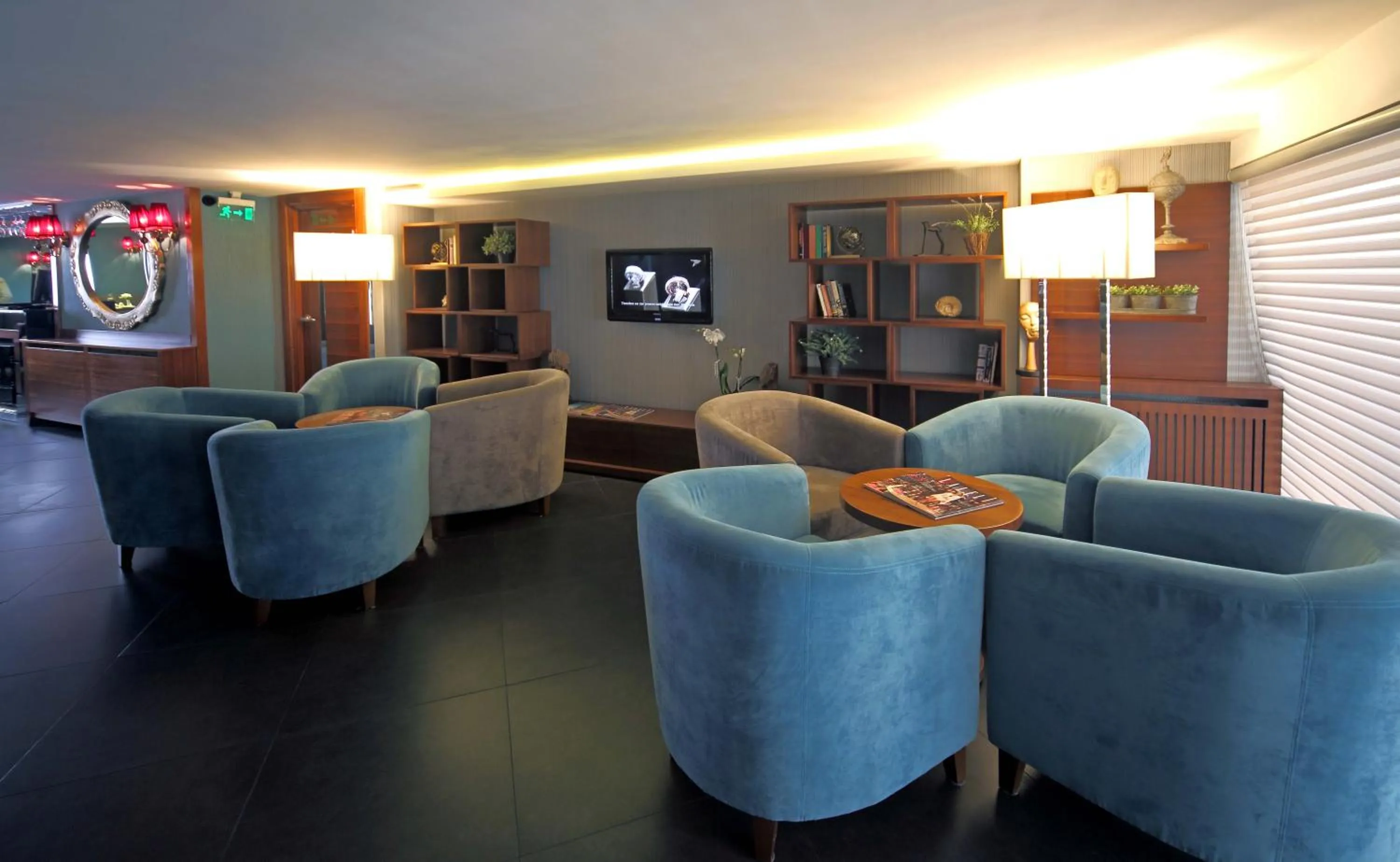 Communal lounge/ TV room, Lounge/Bar in Hotel Polatdemir