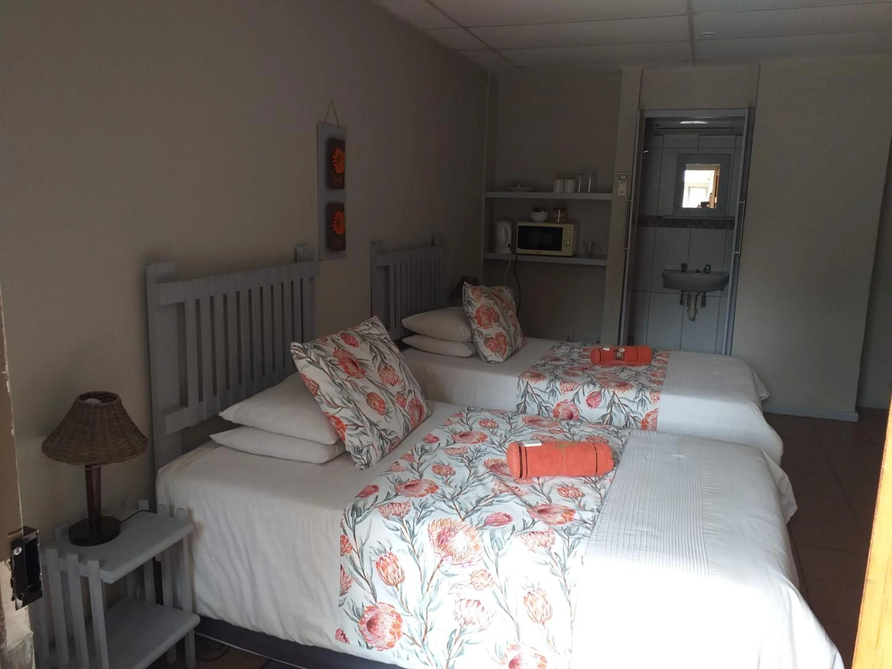 Bed in Hopetown Guesthouse