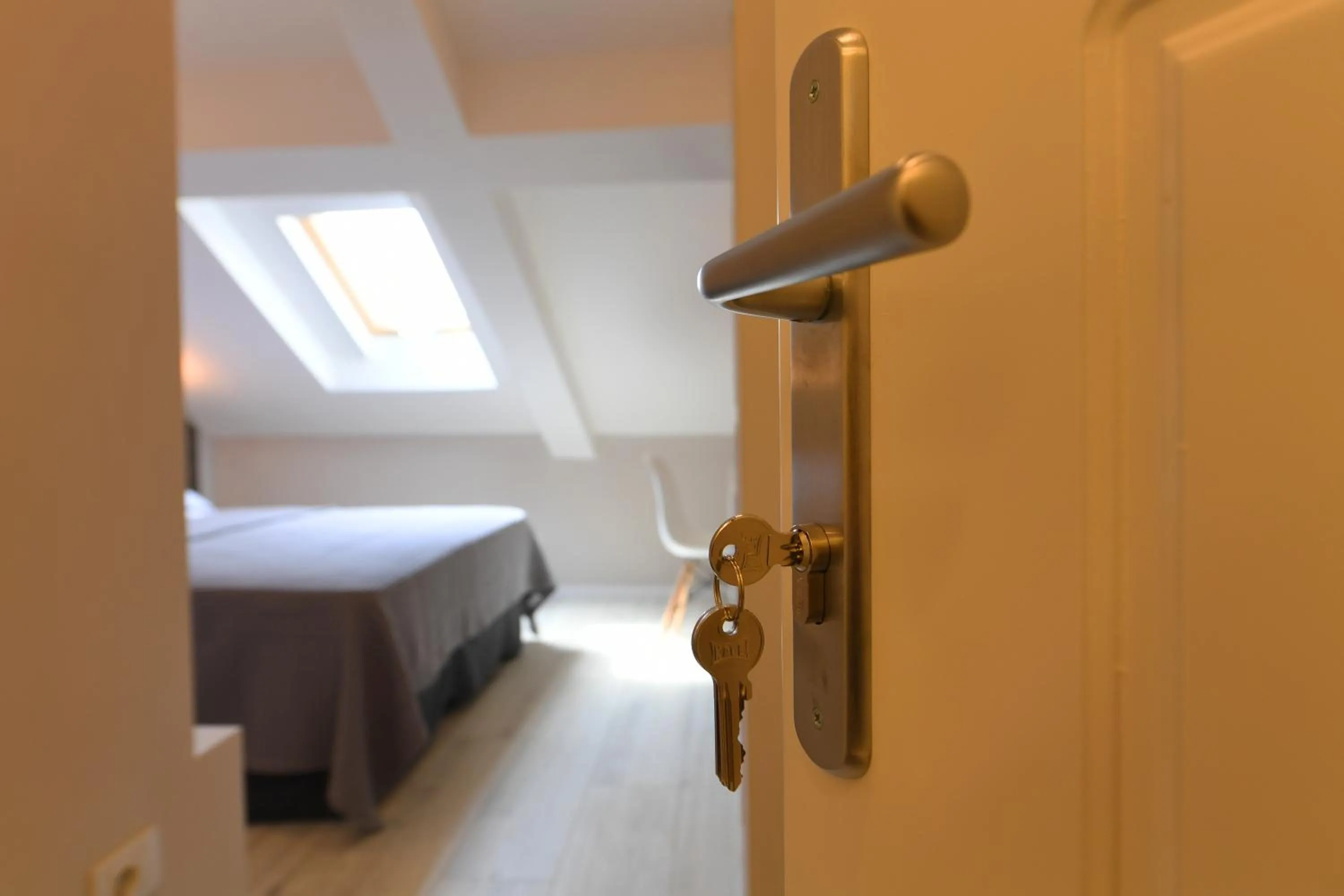 Bedroom, Bed in Promenade Hotel