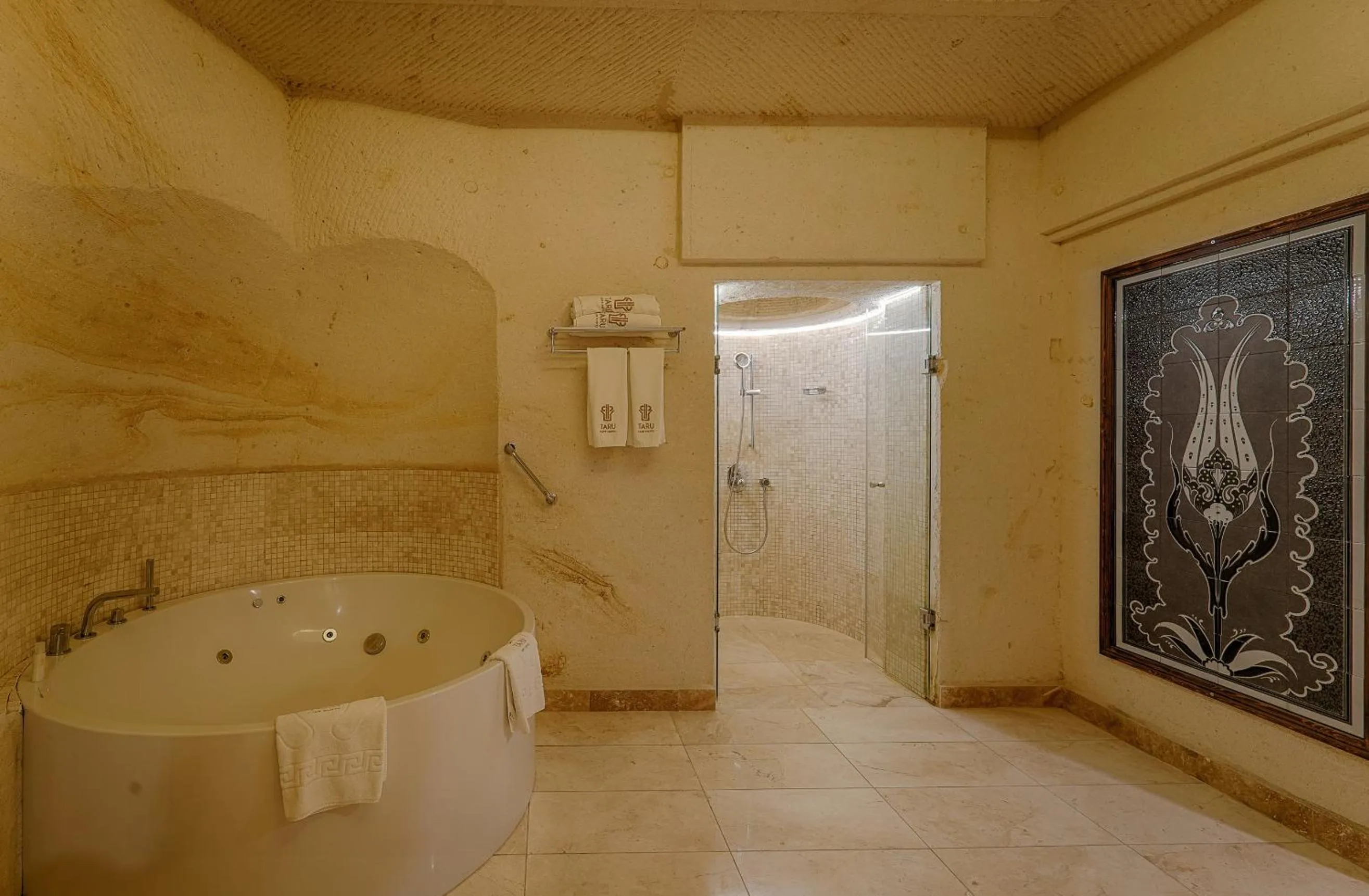 Bathroom in Taru Cave Suites