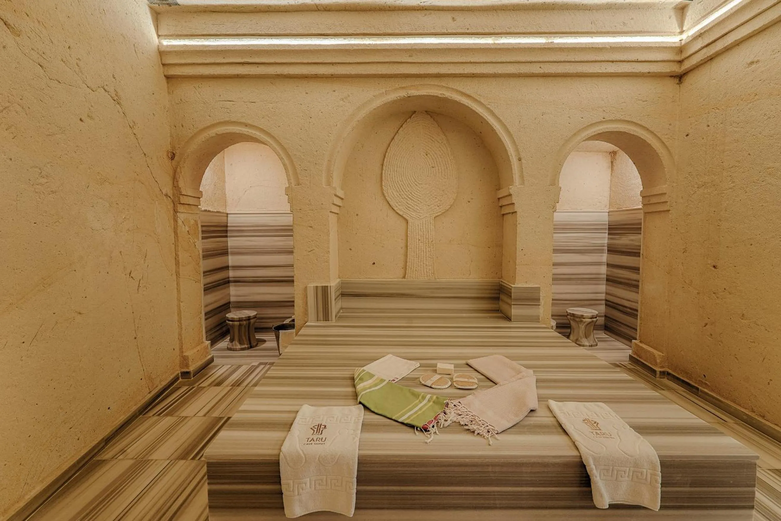 Steam room in Taru Cave Suites