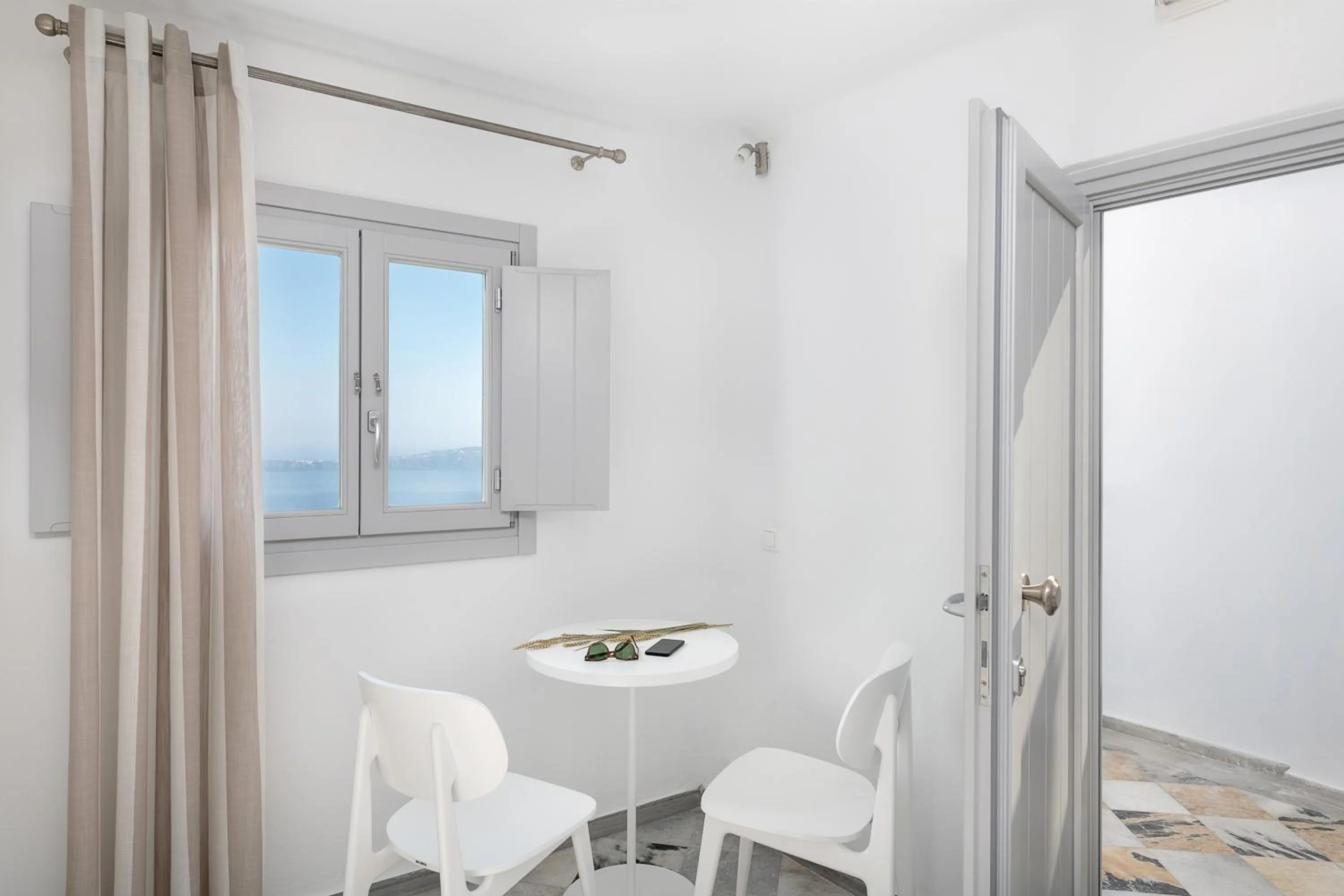 Seating area in Veranda View