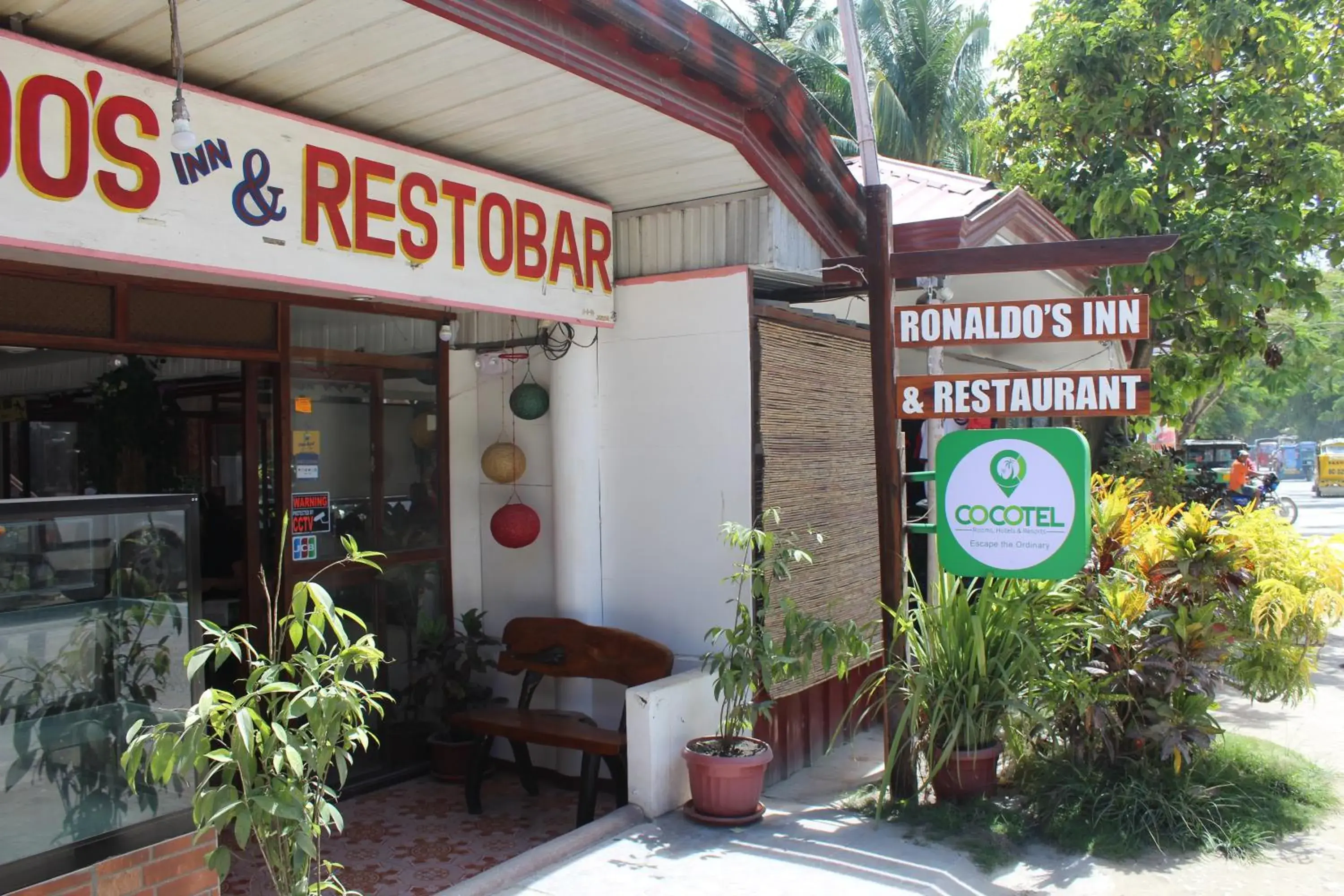 Property building in Ronaldo's Inn Siargao by Cocotel Property building in Ronaldo's Inn Siargao by Cocotel