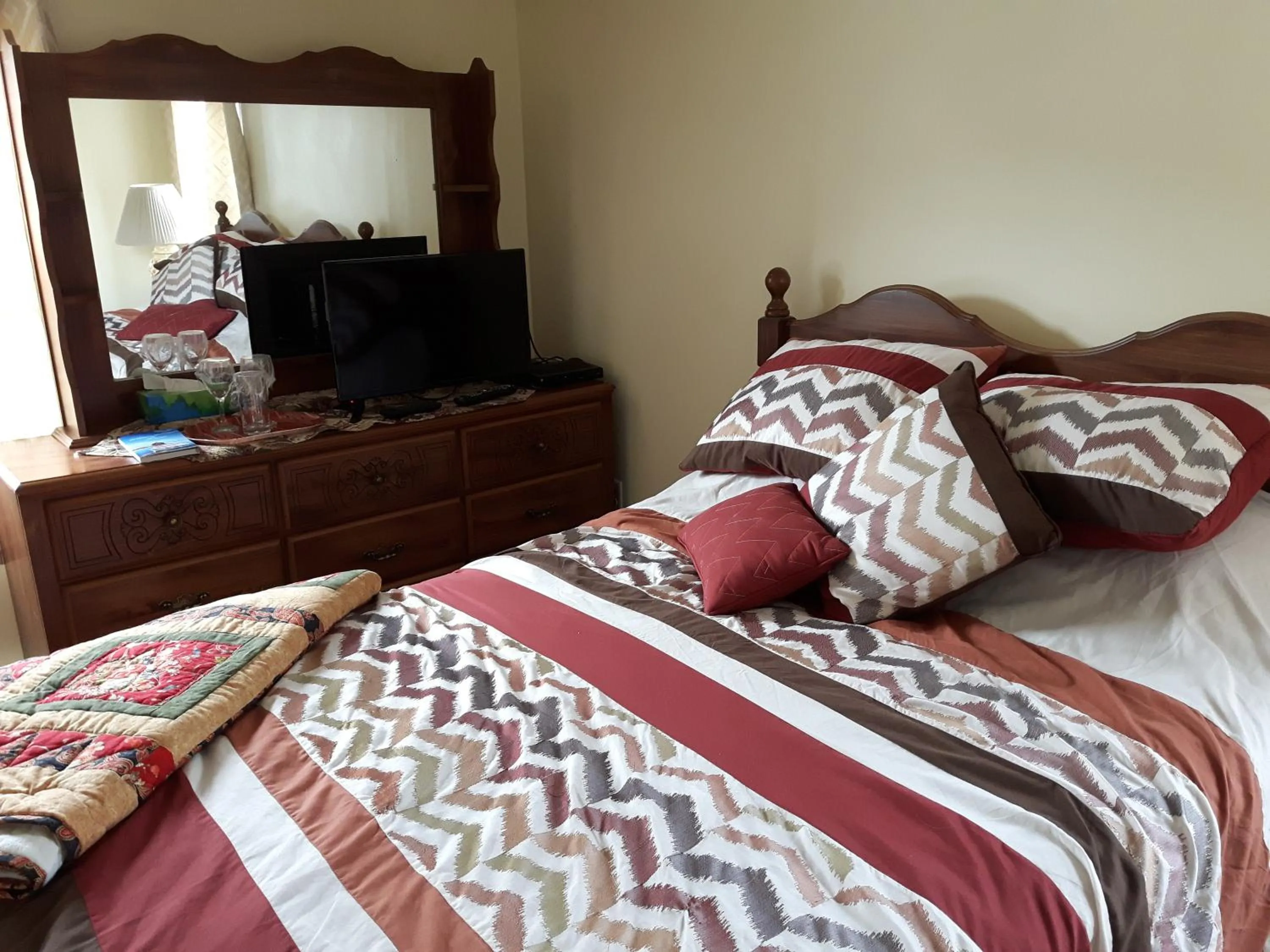 Bed in Mermaid Inn BnB