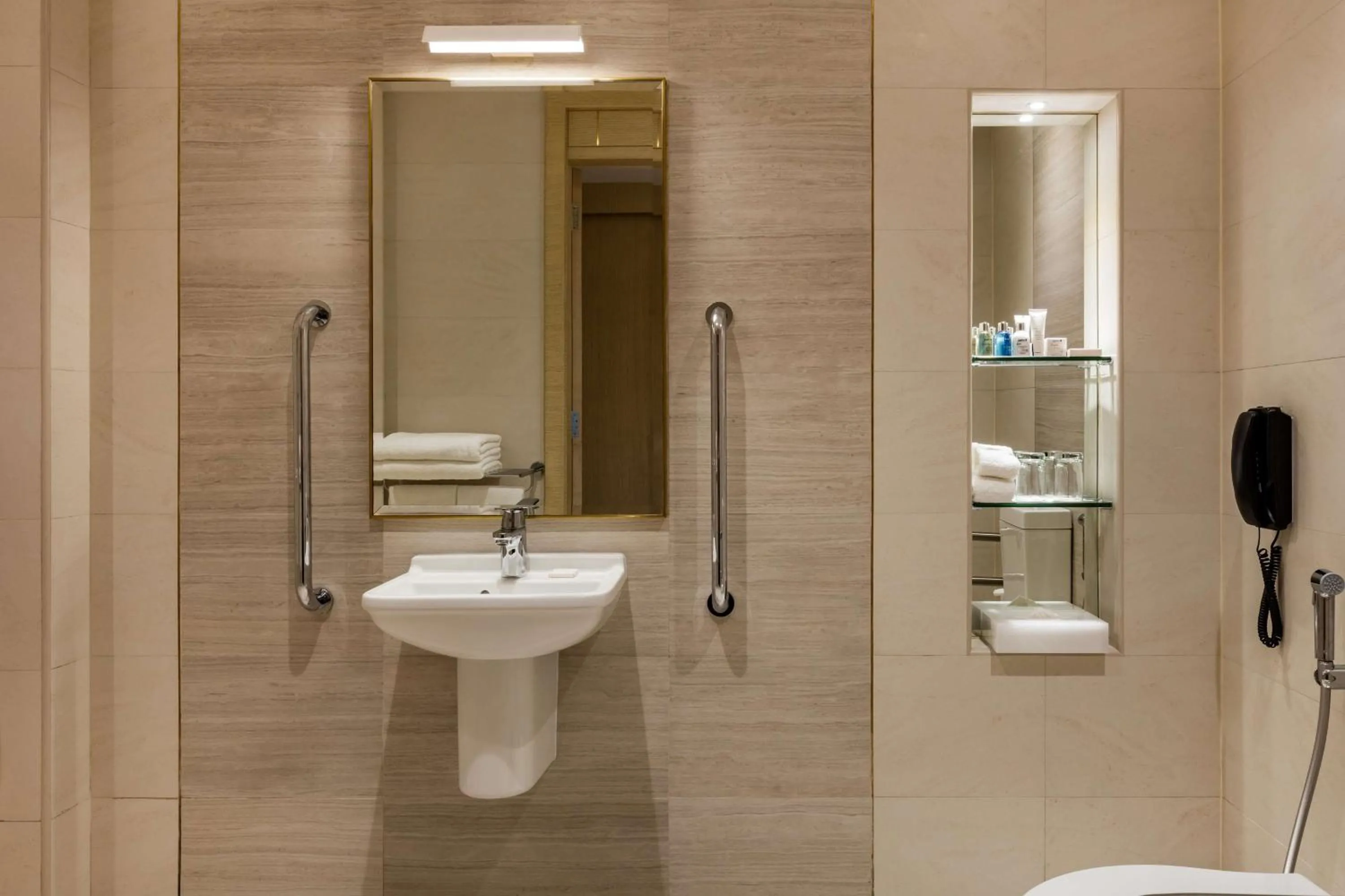 Bathroom in The Diplomat Radisson Blu Hotel Residence & Spa