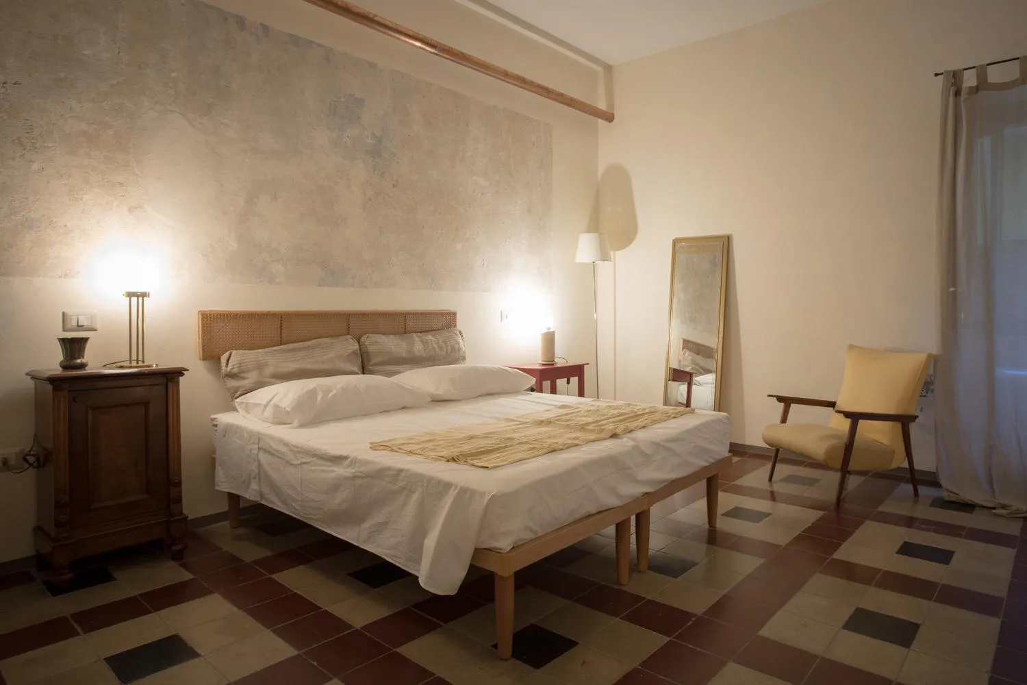 Photo of the whole room, Bed in Piazza San Pantaleo