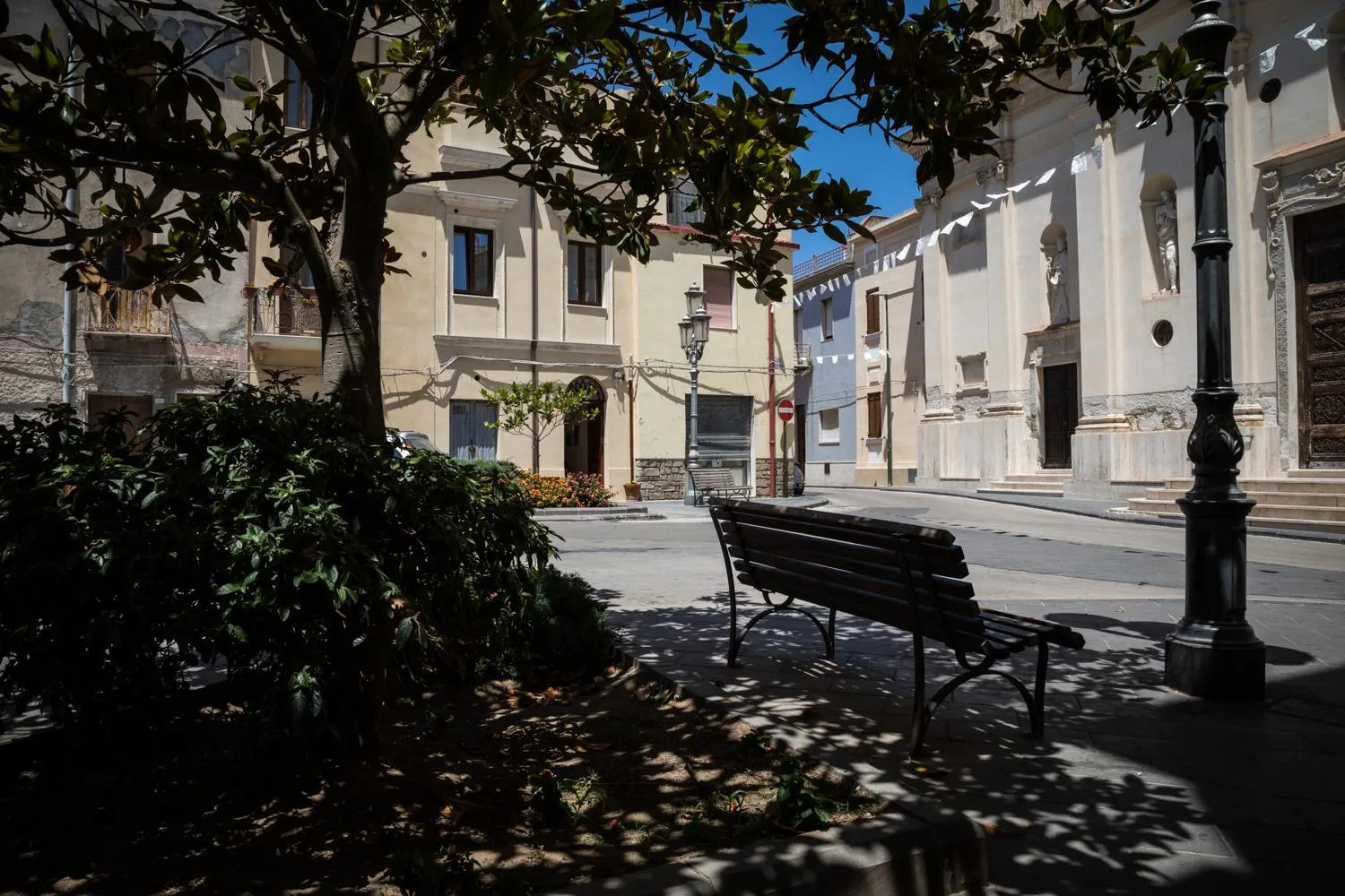Street view in Piazza San Pantaleo