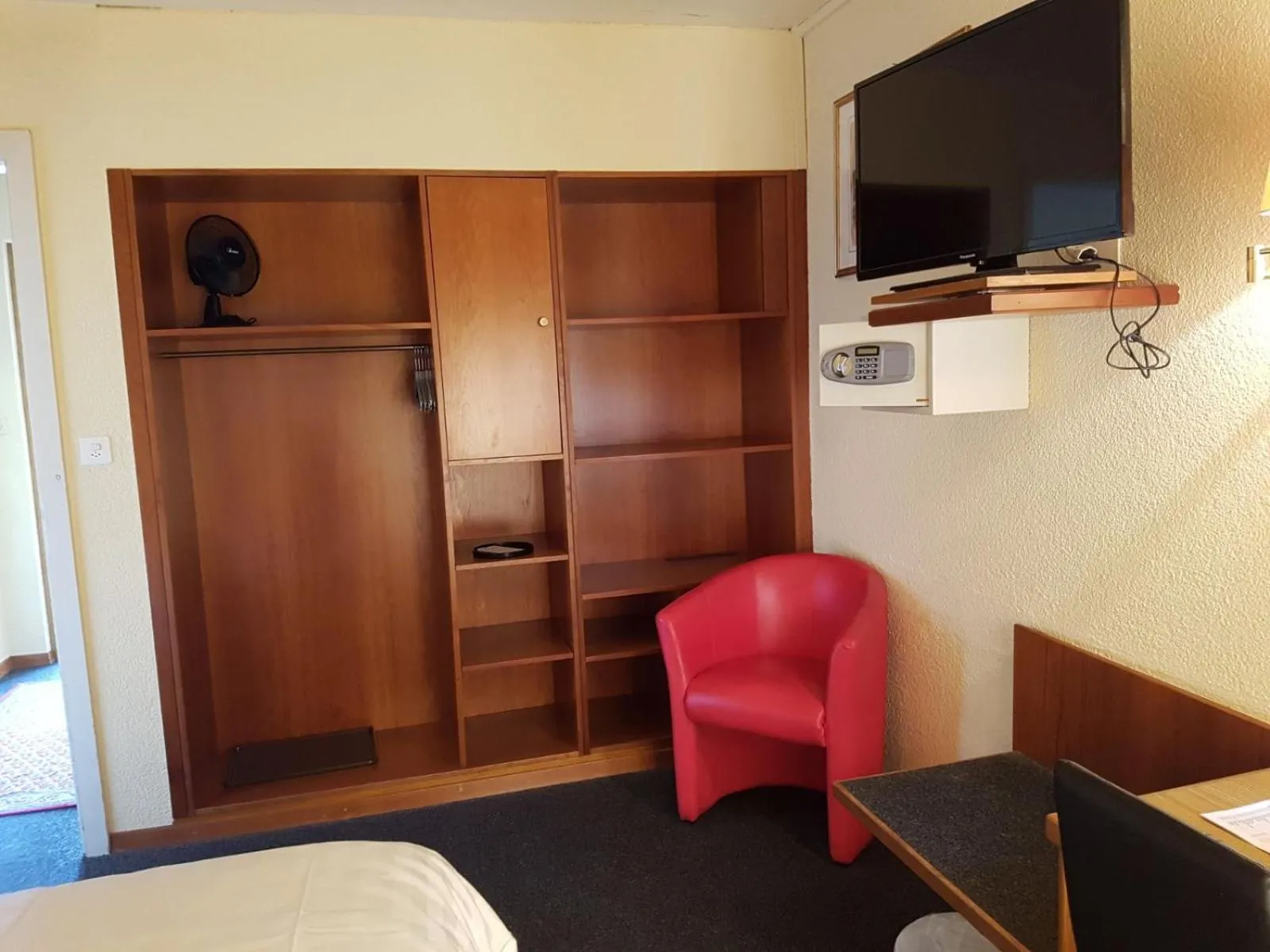 Bed in Motel des Sports Martigny