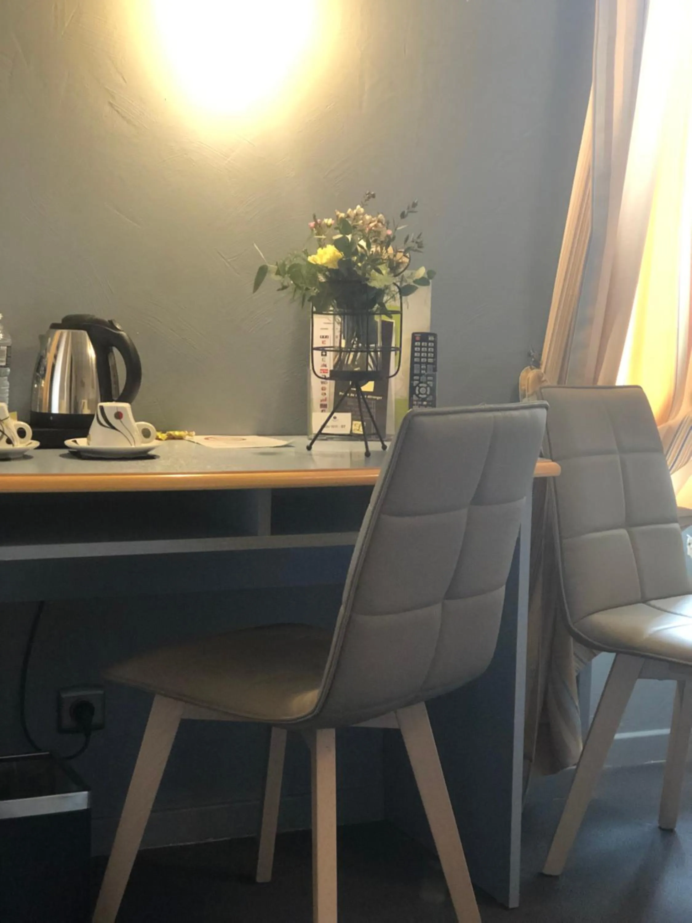 Coffee/tea facilities in Logis Hôtel Restaurant Azalées