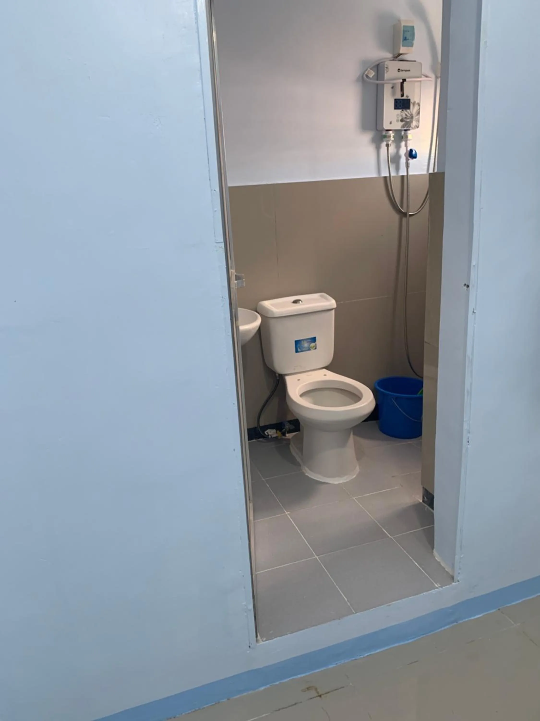 Toilet in RGC Residences