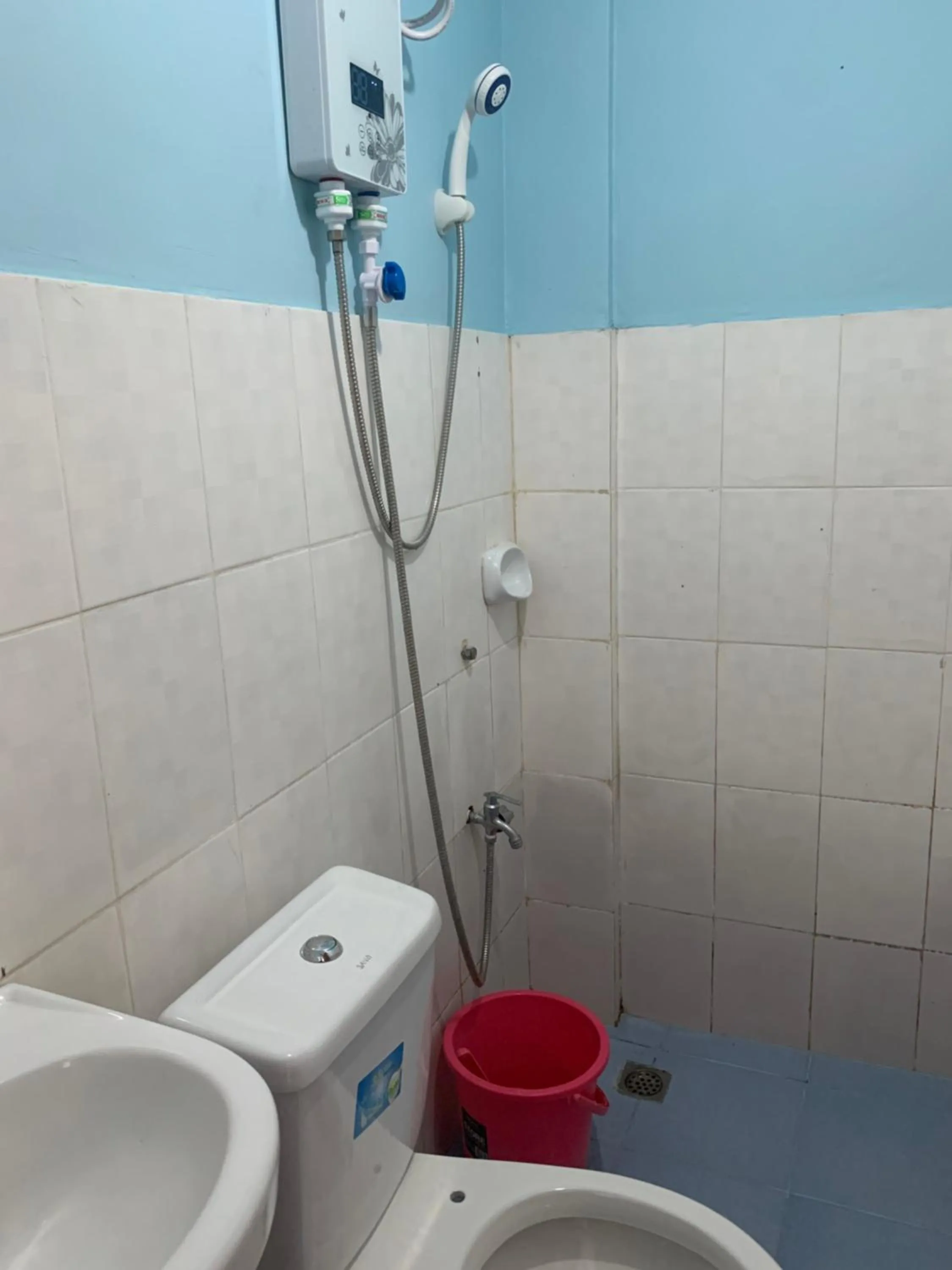 Shower in RGC Residences