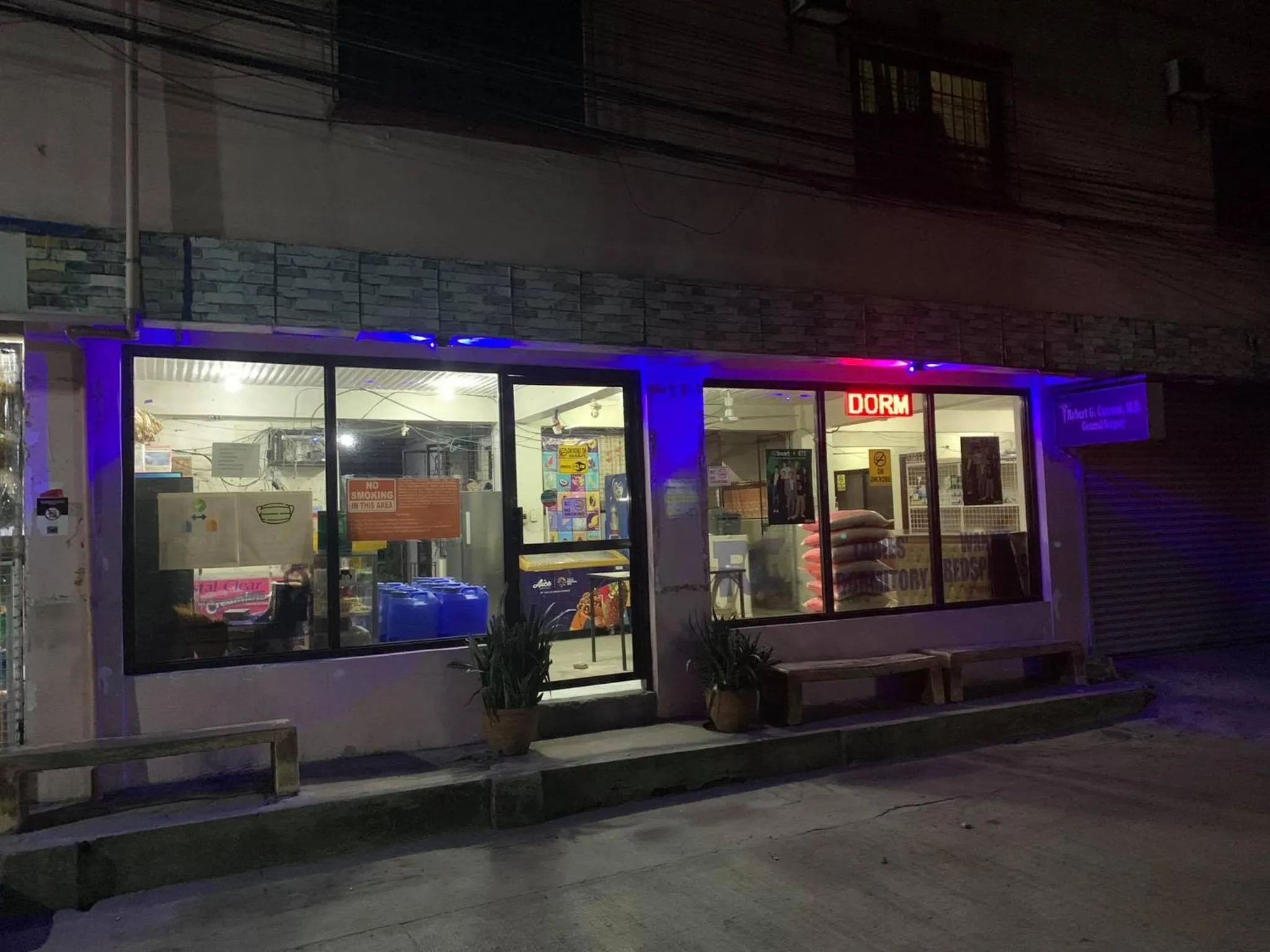 Facade/entrance in RGC Residences