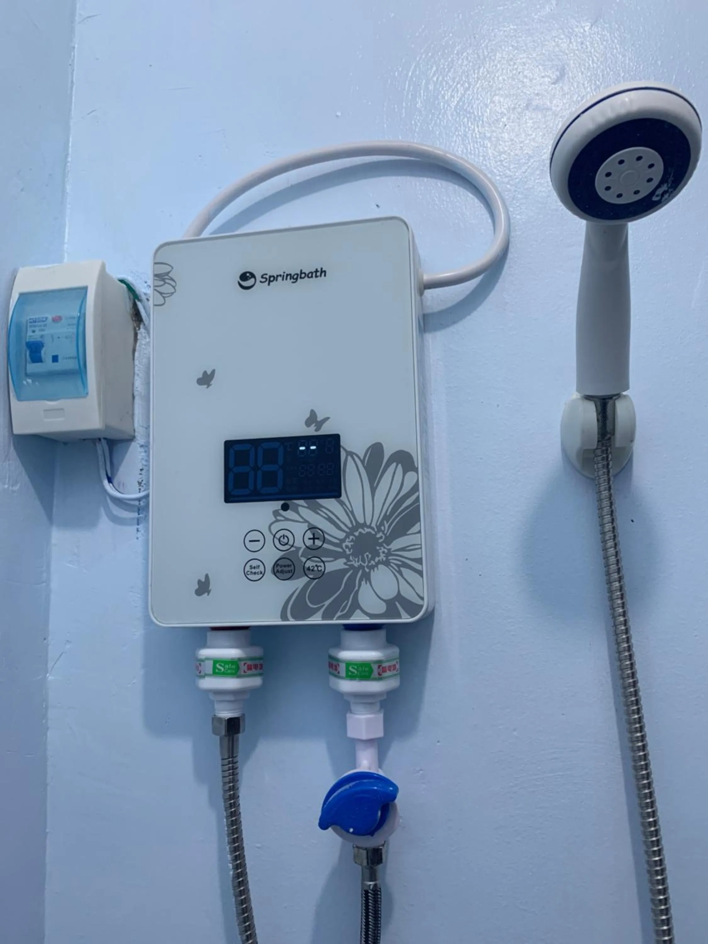 Shower in RGC Residences