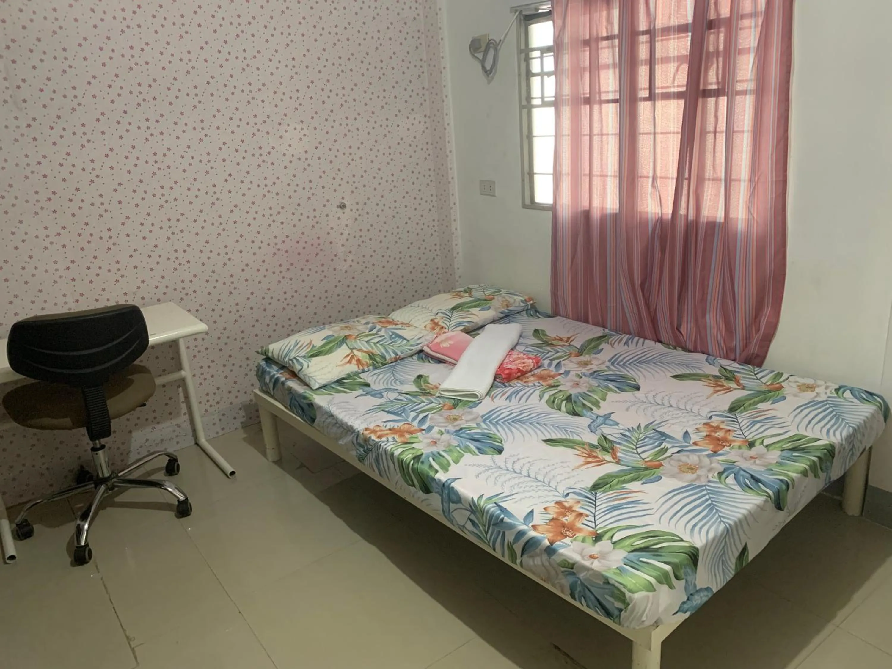 Bedroom, Bed in RGC Residences