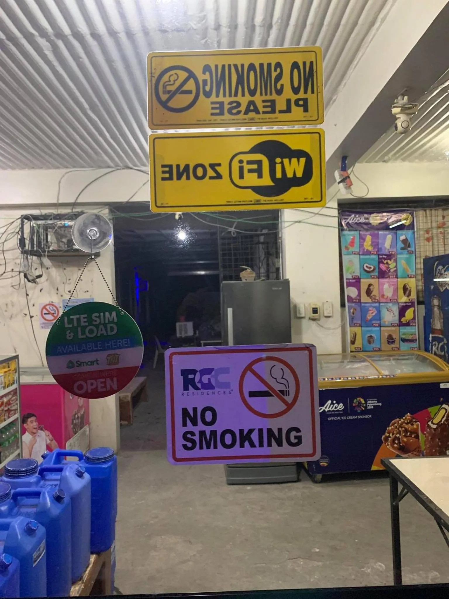 On-site shops in RGC Residences