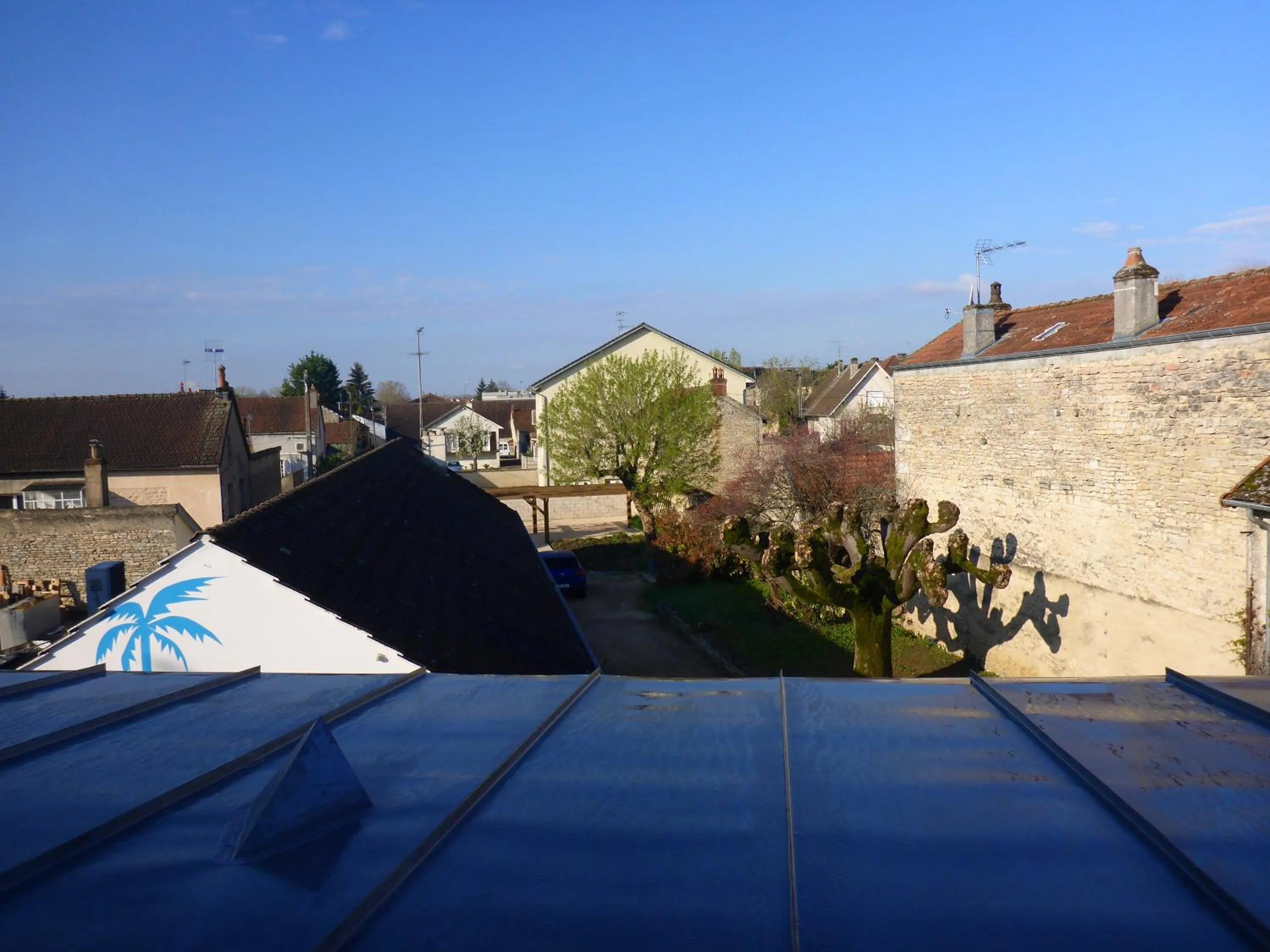 Inner courtyard view in La Dormance