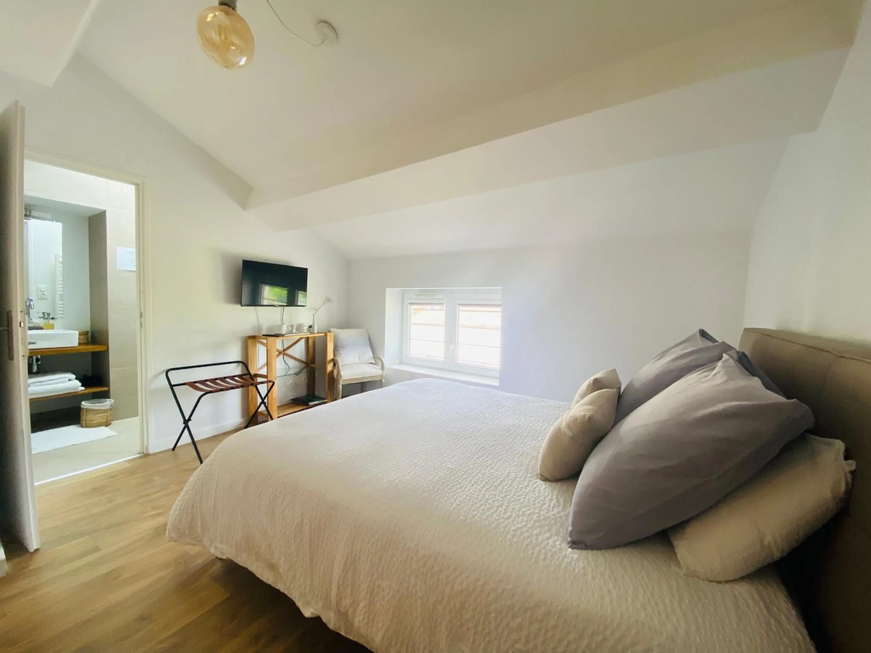 Bedroom, Bed in La Dormance