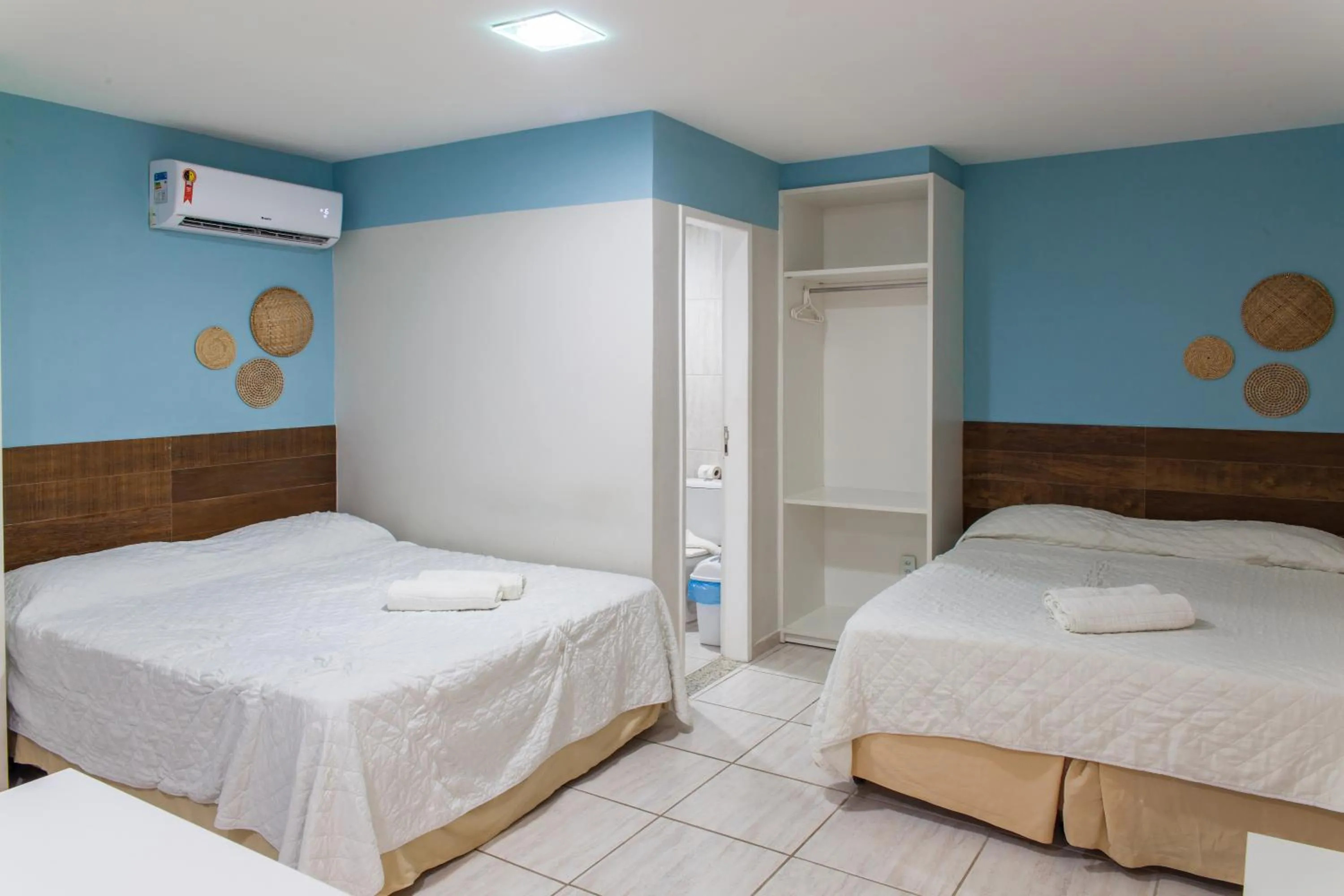 Photo of the whole room, Bed in Pousada Praia de Porto