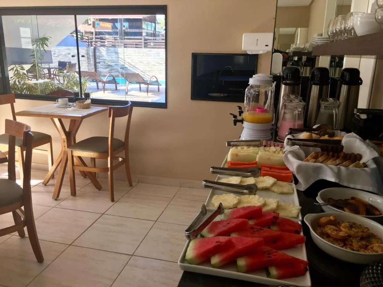 Food and drinks in Pousada Praia de Porto