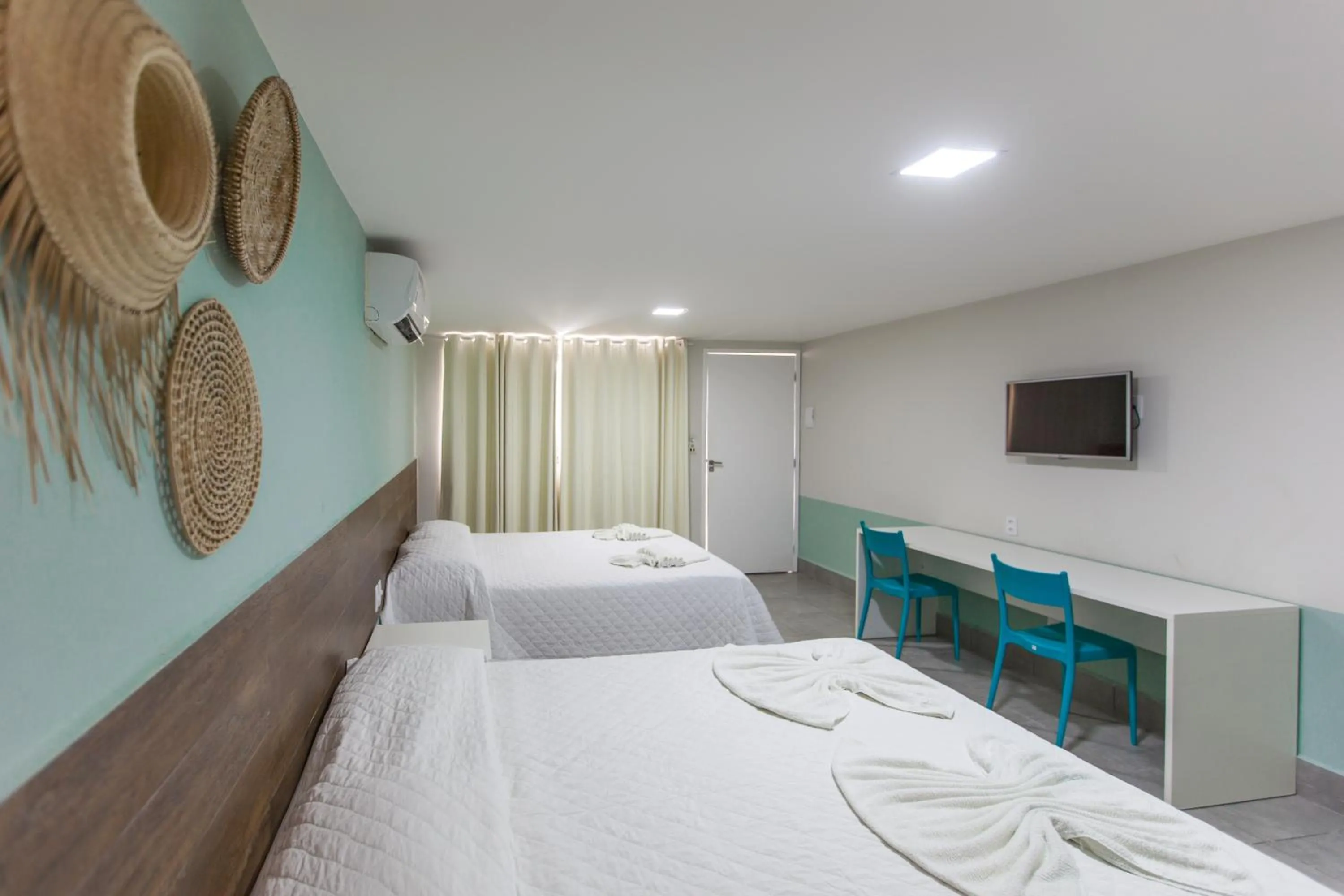 Photo of the whole room, Bed in Pousada Praia de Porto
